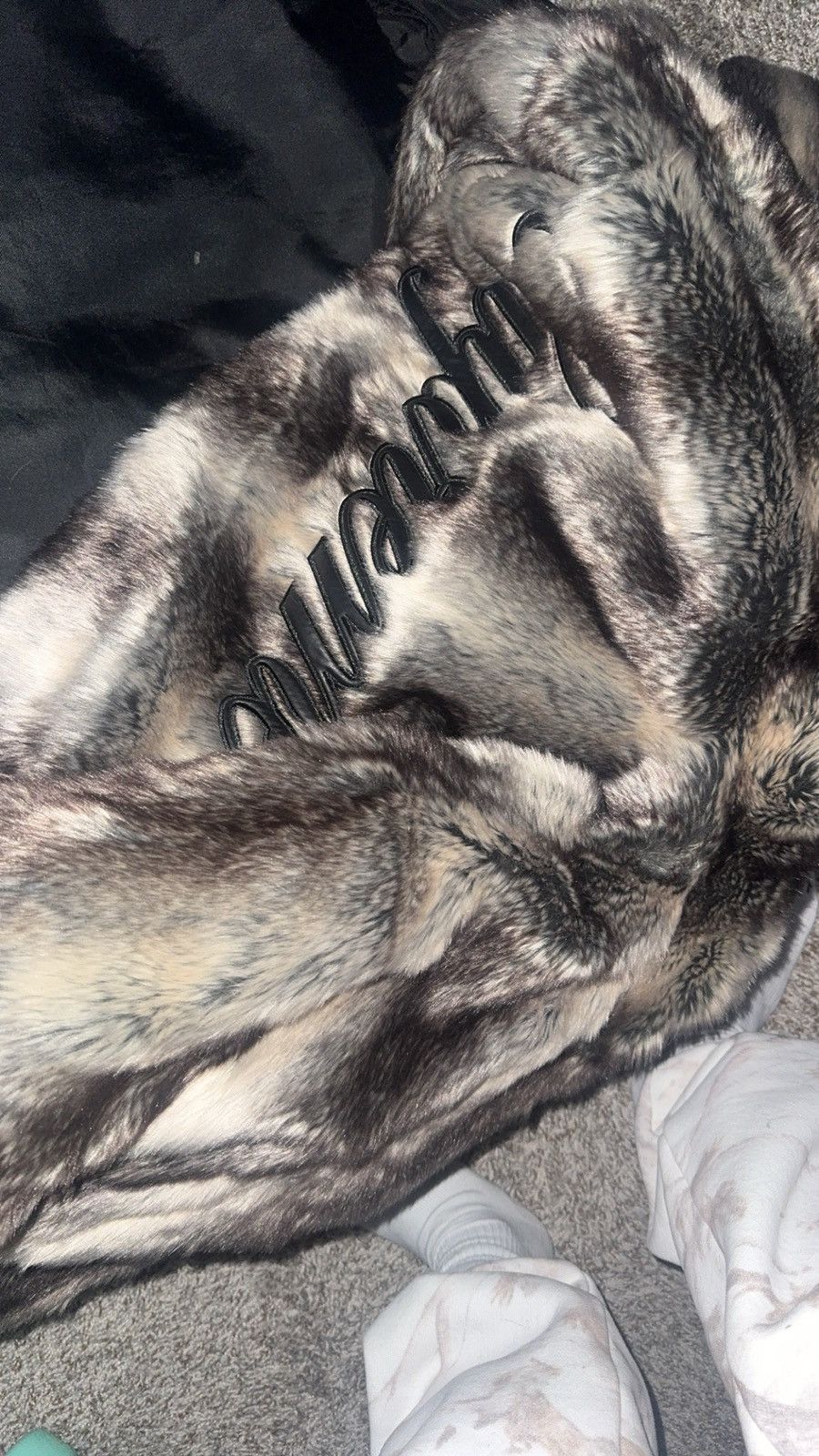 Supreme SUPREME FW20 REVERSIBLE FAUX FUR (VERY RARE) Size US L / EU 52-54 / 3 - 5 Thumbnail