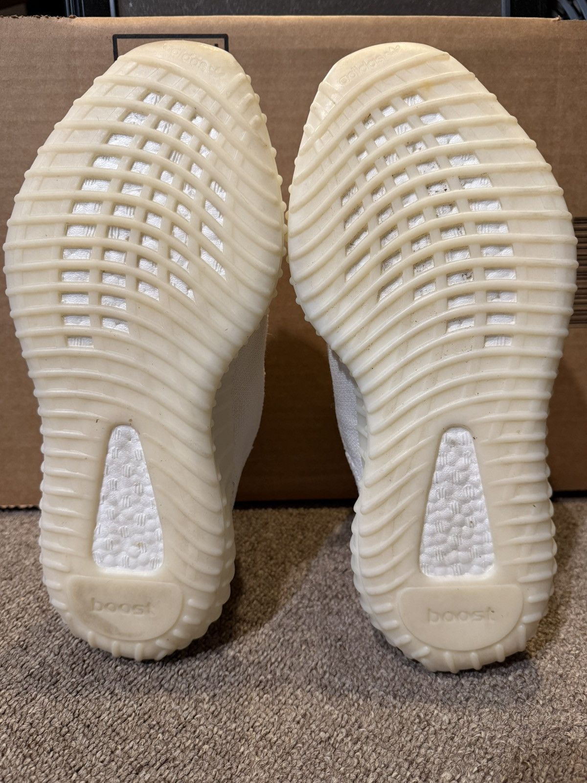 Adidas Yeezy 350 v2 (Bone) Size US 10 / EU 43 - 5 Thumbnail
