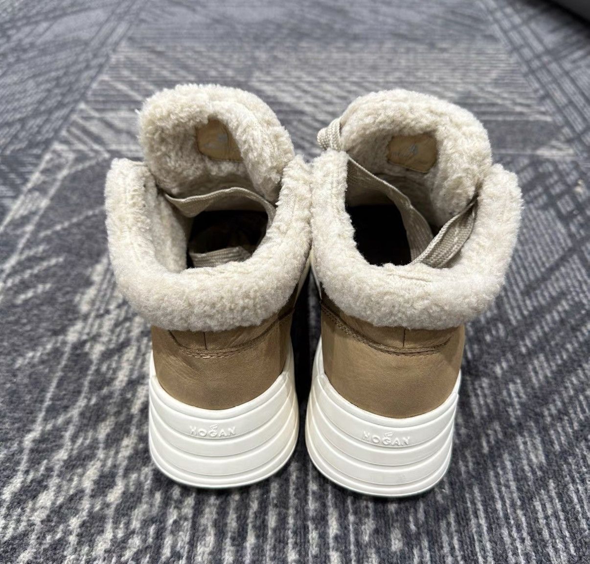 Hogan Hogan Fleece-lined Camel High-top Platform Shoes J42 Size US 5 / IT 35 - 3 Thumbnail
