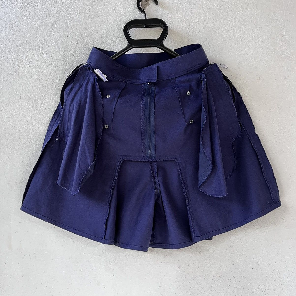 Dior Christian Dior Mademoiselle Skort Style Double Button Size 24" / US 00 / IT 34 - 13 Thumbnail