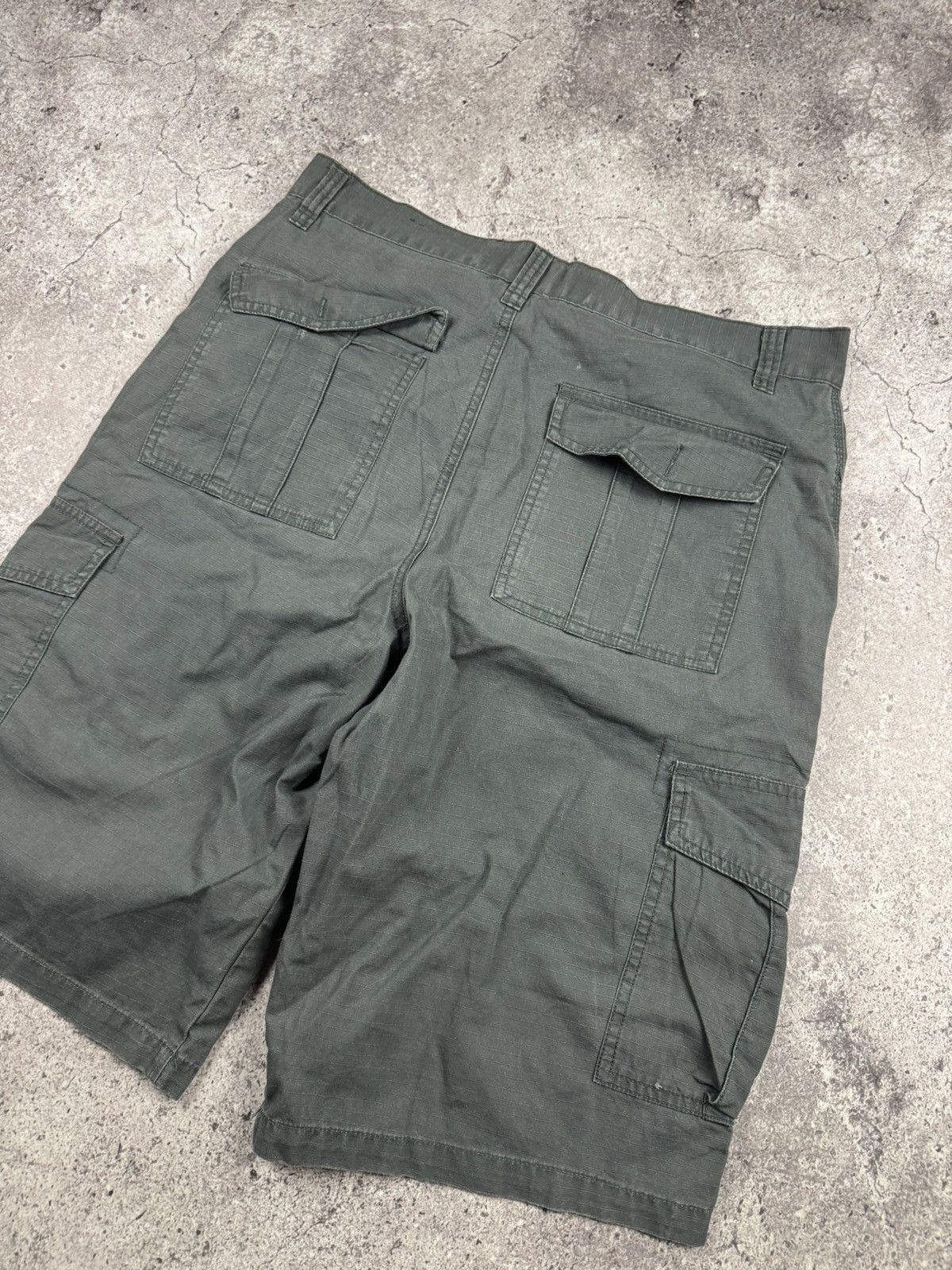 Southpole Crazy Vintage Y2K/00s Baggy Skater Southpole Cargo Shorts! Size US 32 / EU 48 - 6 Thumbnail