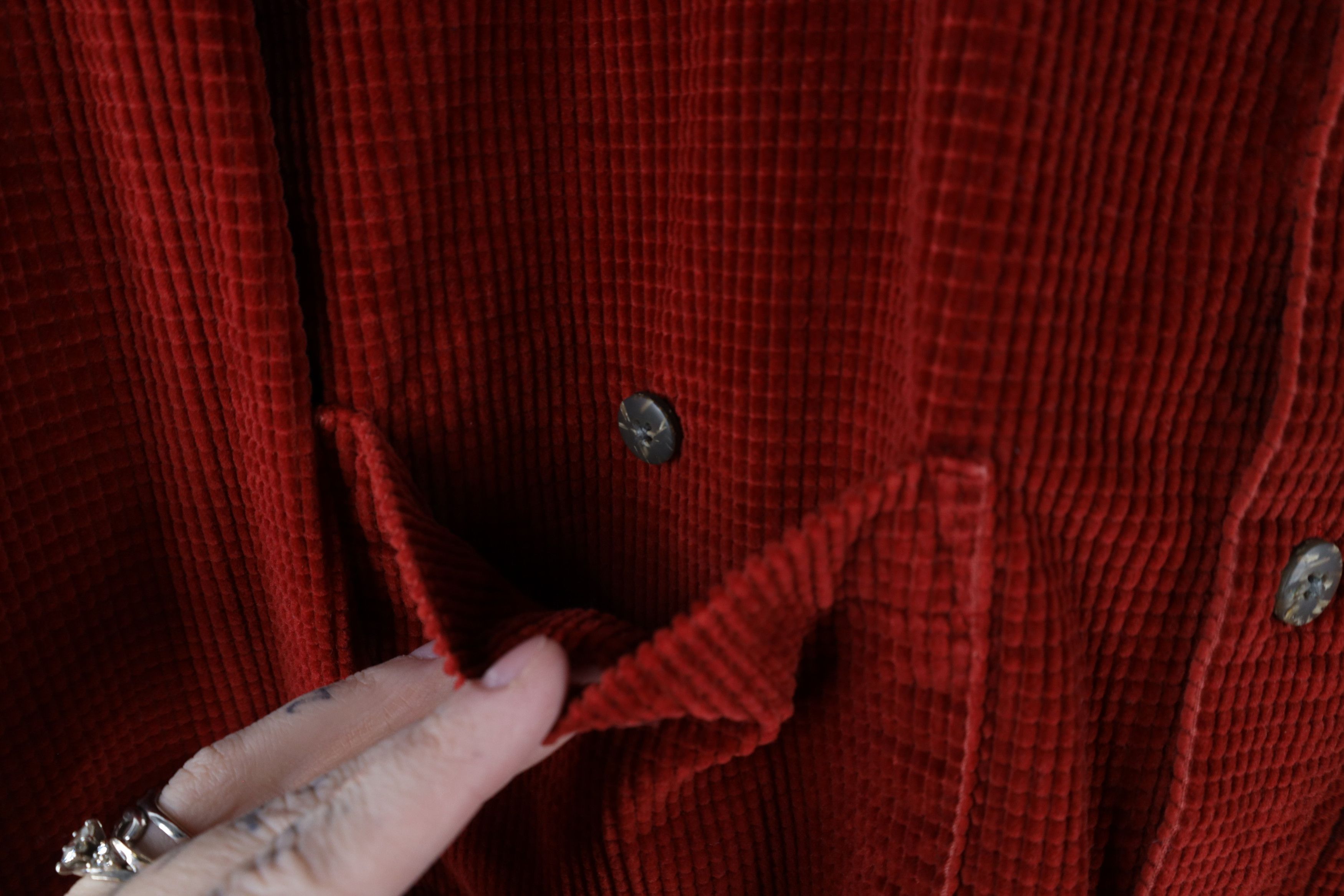 Vintage Vintage 90s Streetwear Heavyweight Corduroy Button Shirt Size US L / EU 52-54 / 3 - 6 Thumbnail