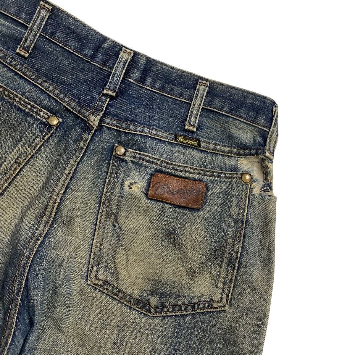 Vintage × Wrangler Wrangler distressed denim flare pant Size US 29 - 9 Thumbnail