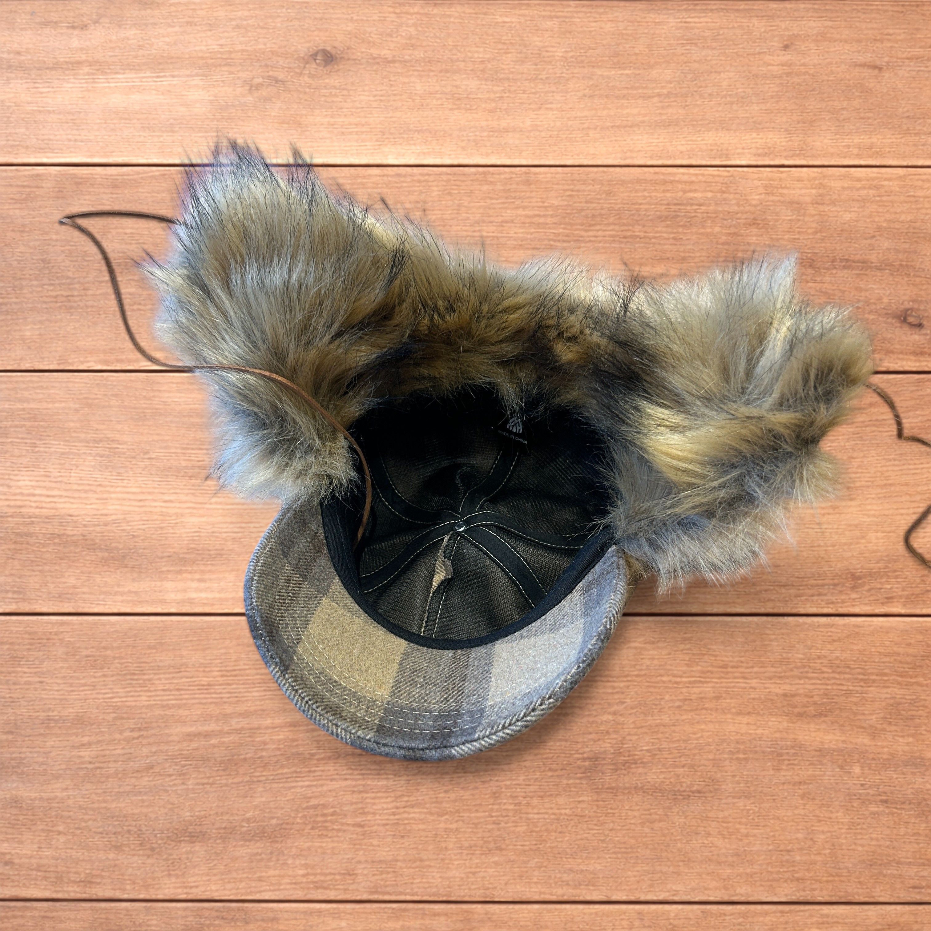 Japanese Brand Trapper Russian ear flap hat in checkered beige colour way. Size ONE SIZE - 9 Thumbnail