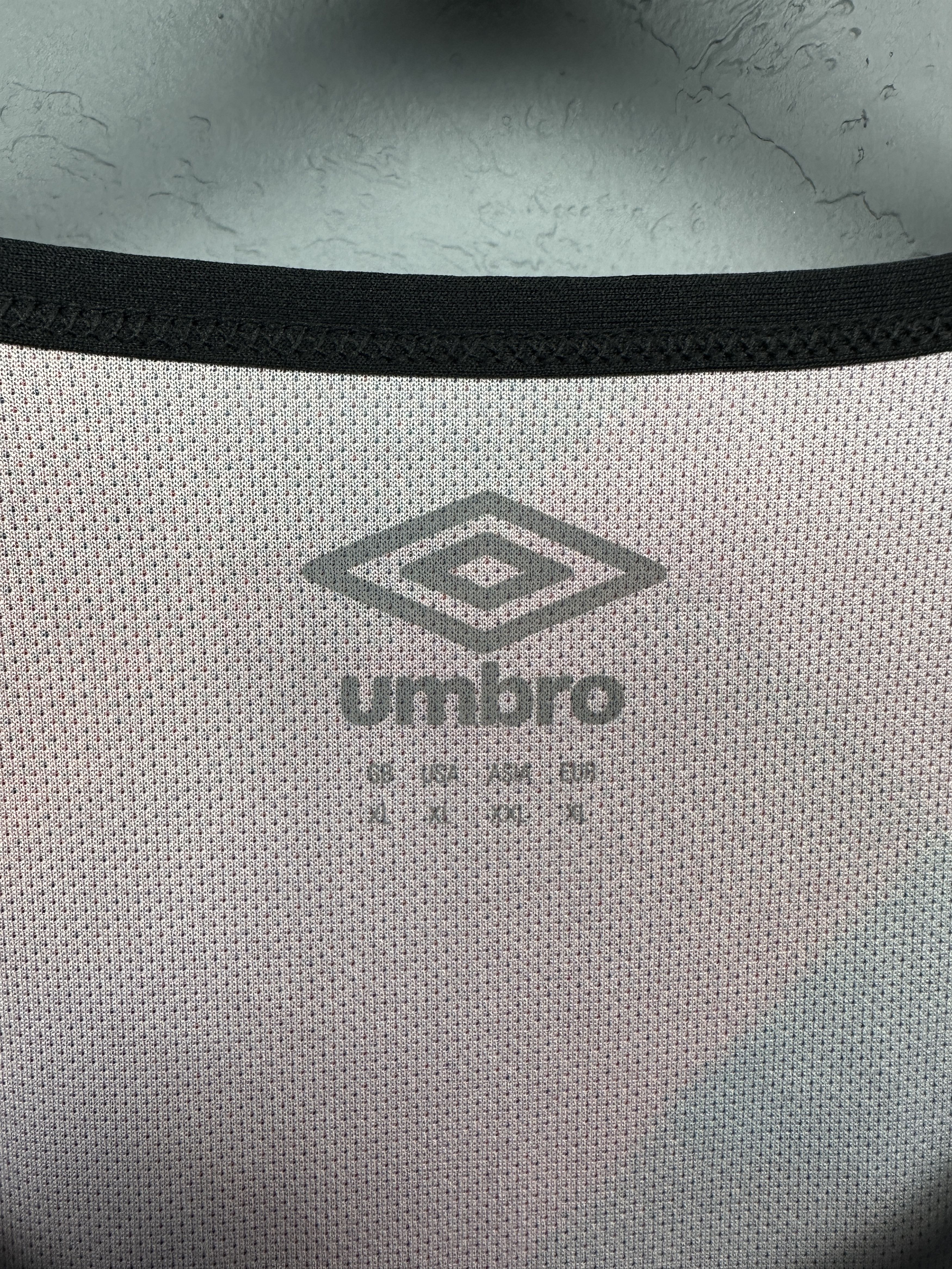 Umbro Umbro O2 England Rugby Sleeveless T-Shirt Size US XL / EU 56 / 4 - 3 Thumbnail