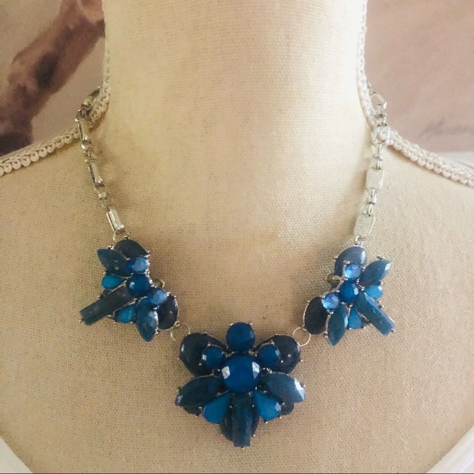 Jewelry Bold faceted blue glass gem link chain necklace Size ONE SIZE - 1 Thumbnail
