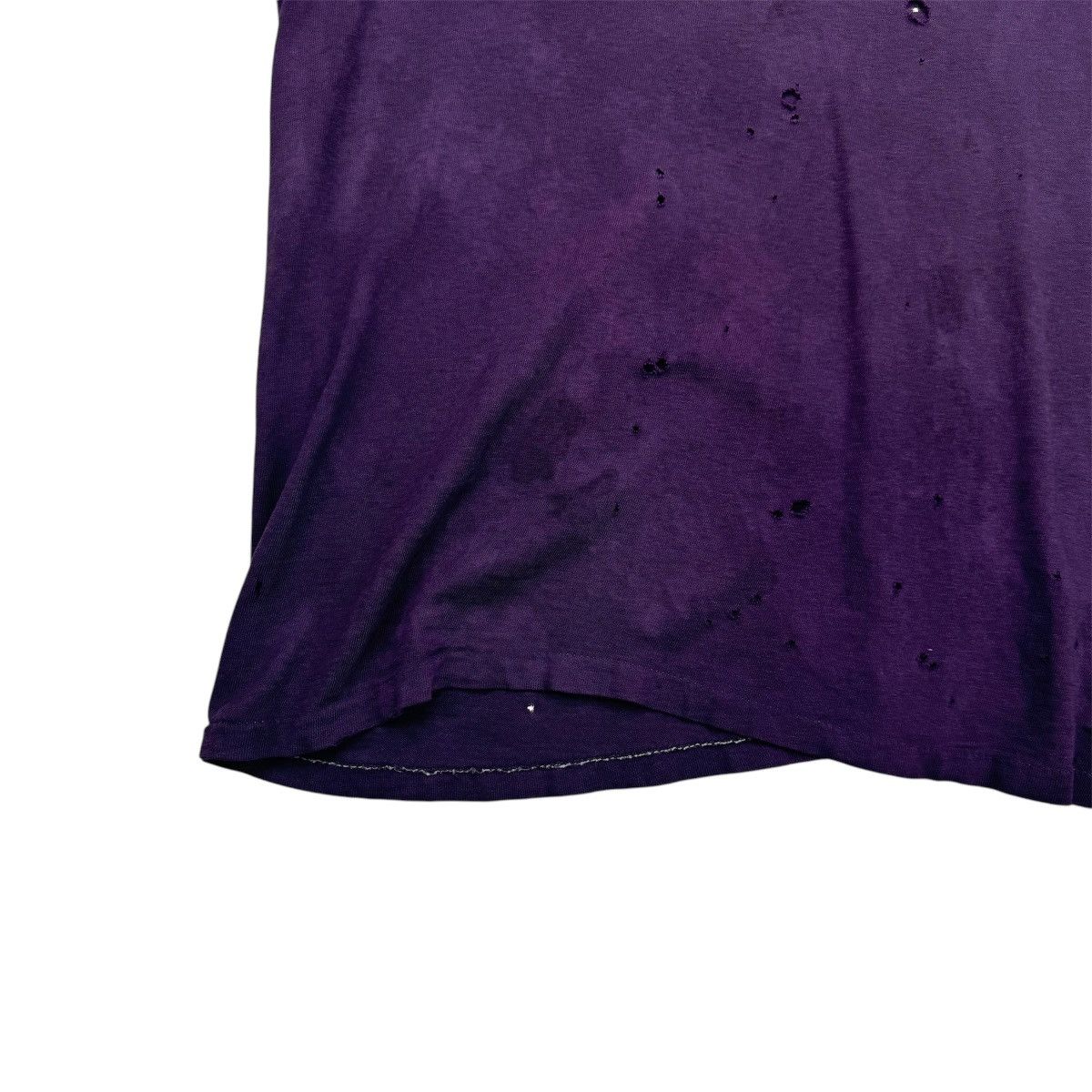 Russell Athletic VINTAGE THRASHED FADED REPAIRED PURPLE T-SHIRT Size US M / EU 48-50 / 2 - 3 Thumbnail