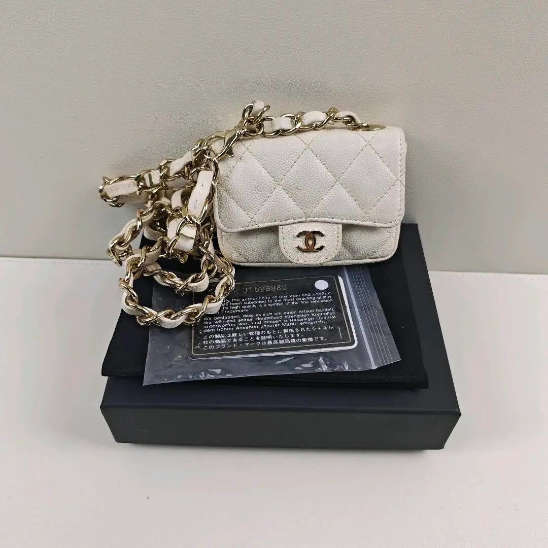 Chanel Pre-loved Bag Very good condition Size ONE SIZE - 1 Thumbnail