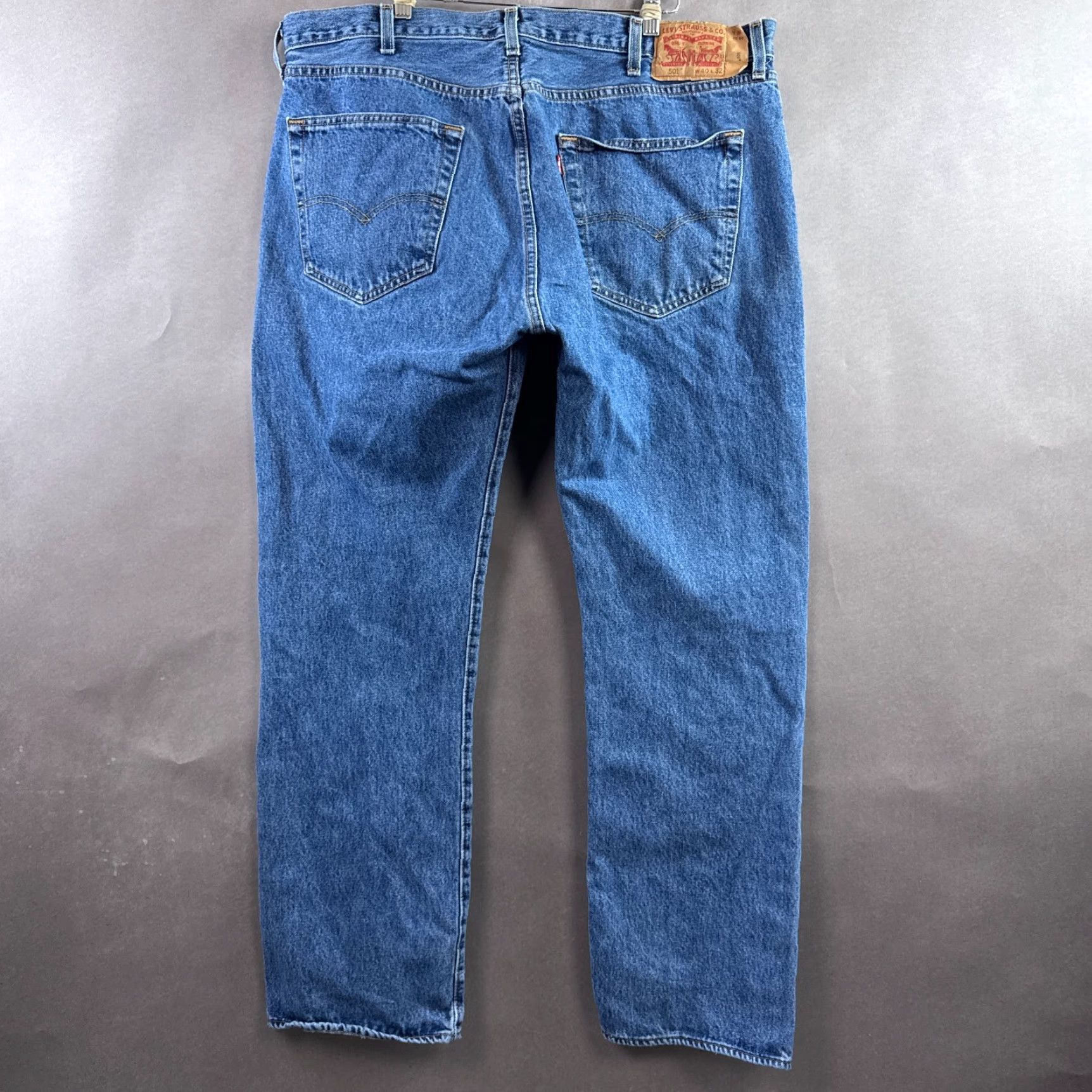Levi's VINTAGE Levis 501 Jeans Mens 40x32 Blue Button Fly Denim Pants Faded Straight Classic Size US 40 / EU 56 - 4 Thumbnail