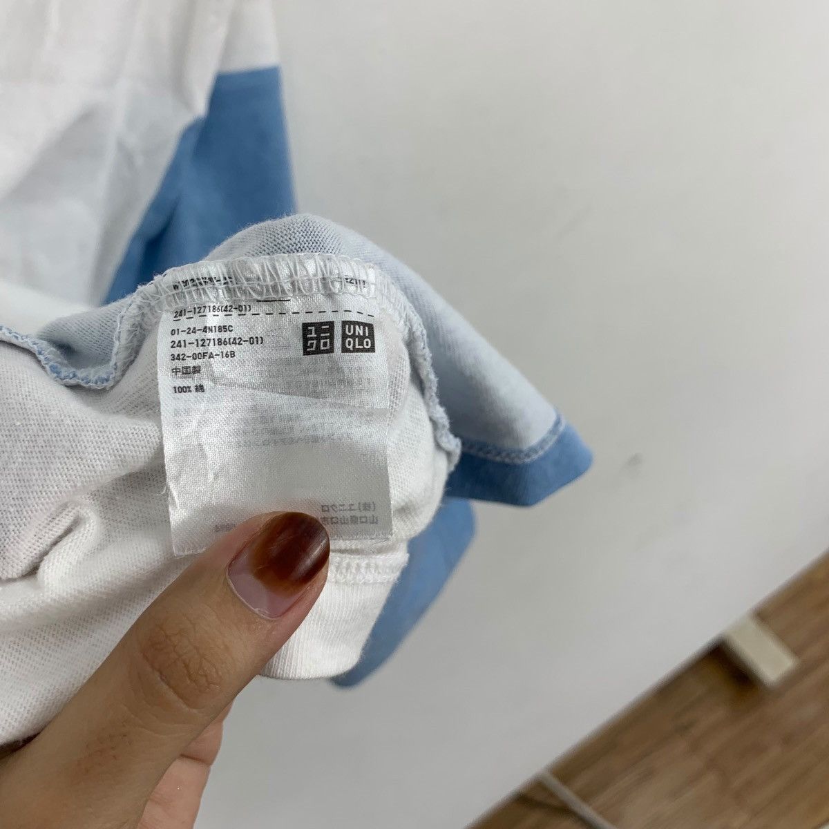 Uniqlo PHARRELL WILLIAMS x UNIQLO Different Special Tee Shirt Top Size L / US 10 / IT 46 - 11 Thumbnail