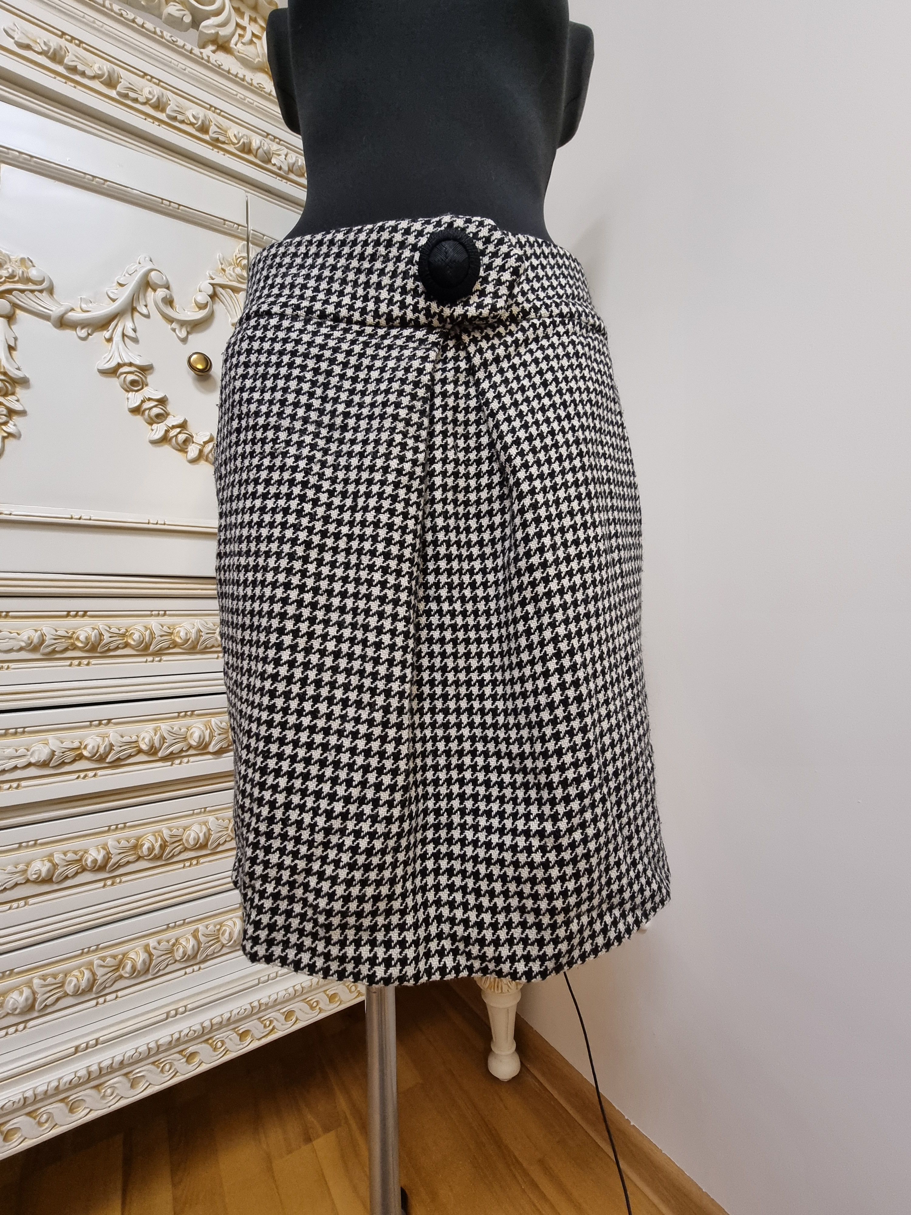 By Malene Birger By Malene Birger clasic skirt Size 30" / US 8 / IT 44 - 1 Thumbnail