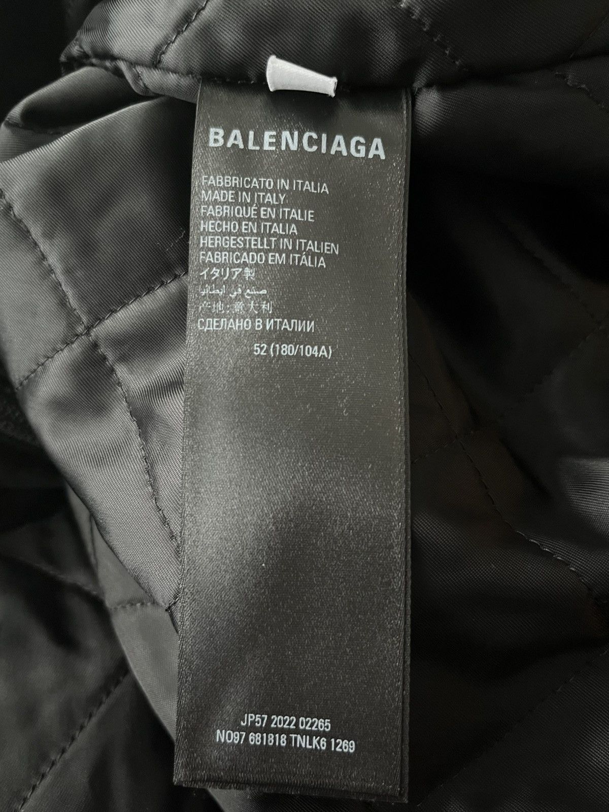 Balenciaga Super Runway Balenciaga Oversized Monogram Coat Brand New Size US XXL / EU 58 / 5 - 8 Thumbnail
