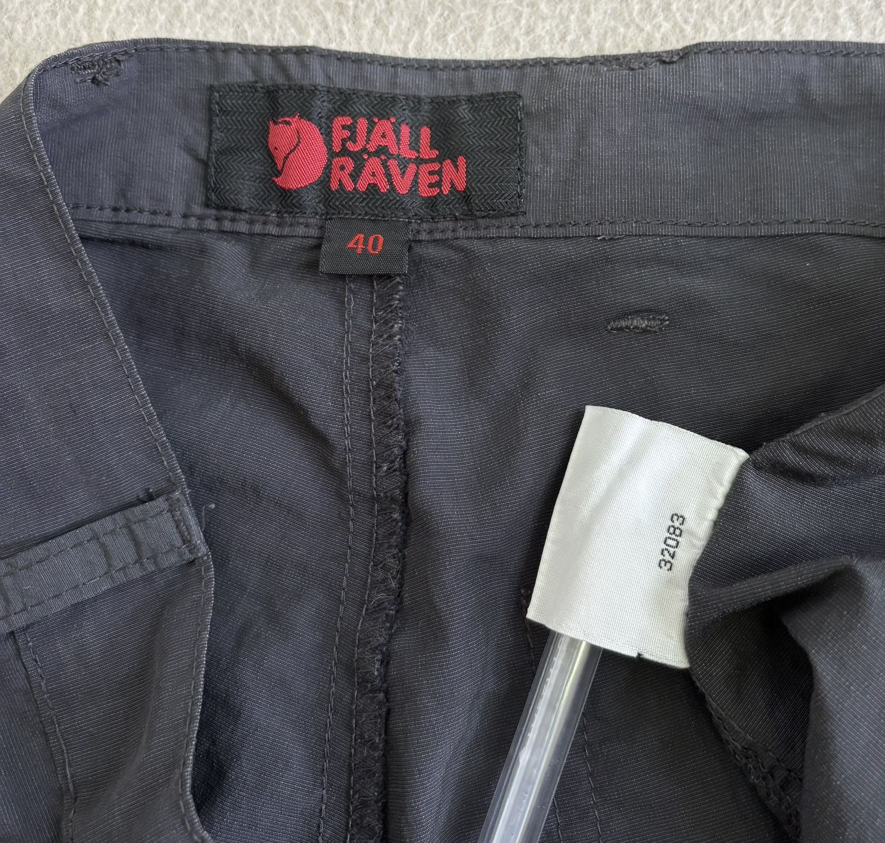 Fjallraven × Vintage FjallRaven 3/4 pants vintage size 40 Size US 30 / EU 46 - 17 Thumbnail
