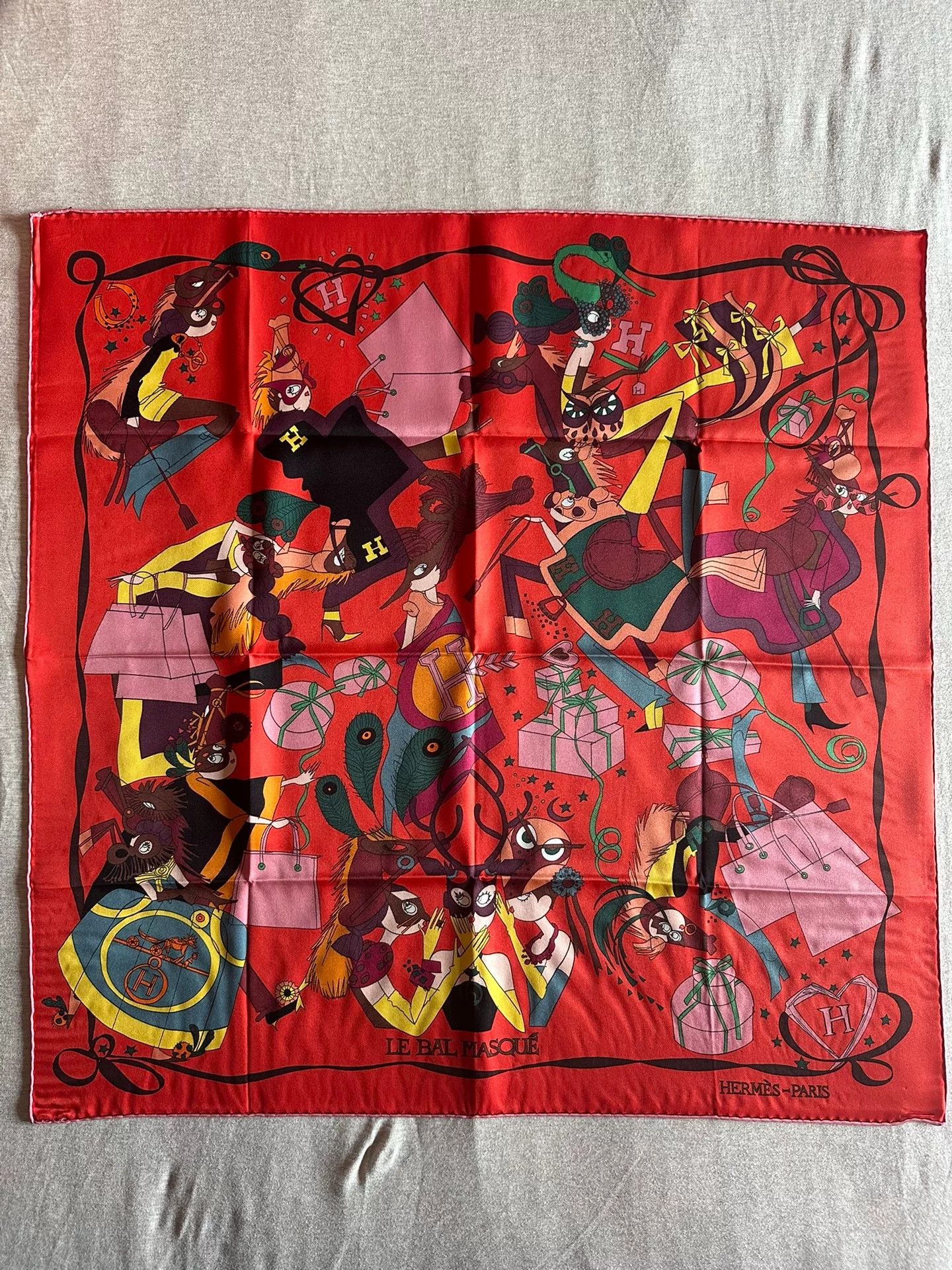 Hermès Scarf Masquerade 70x70