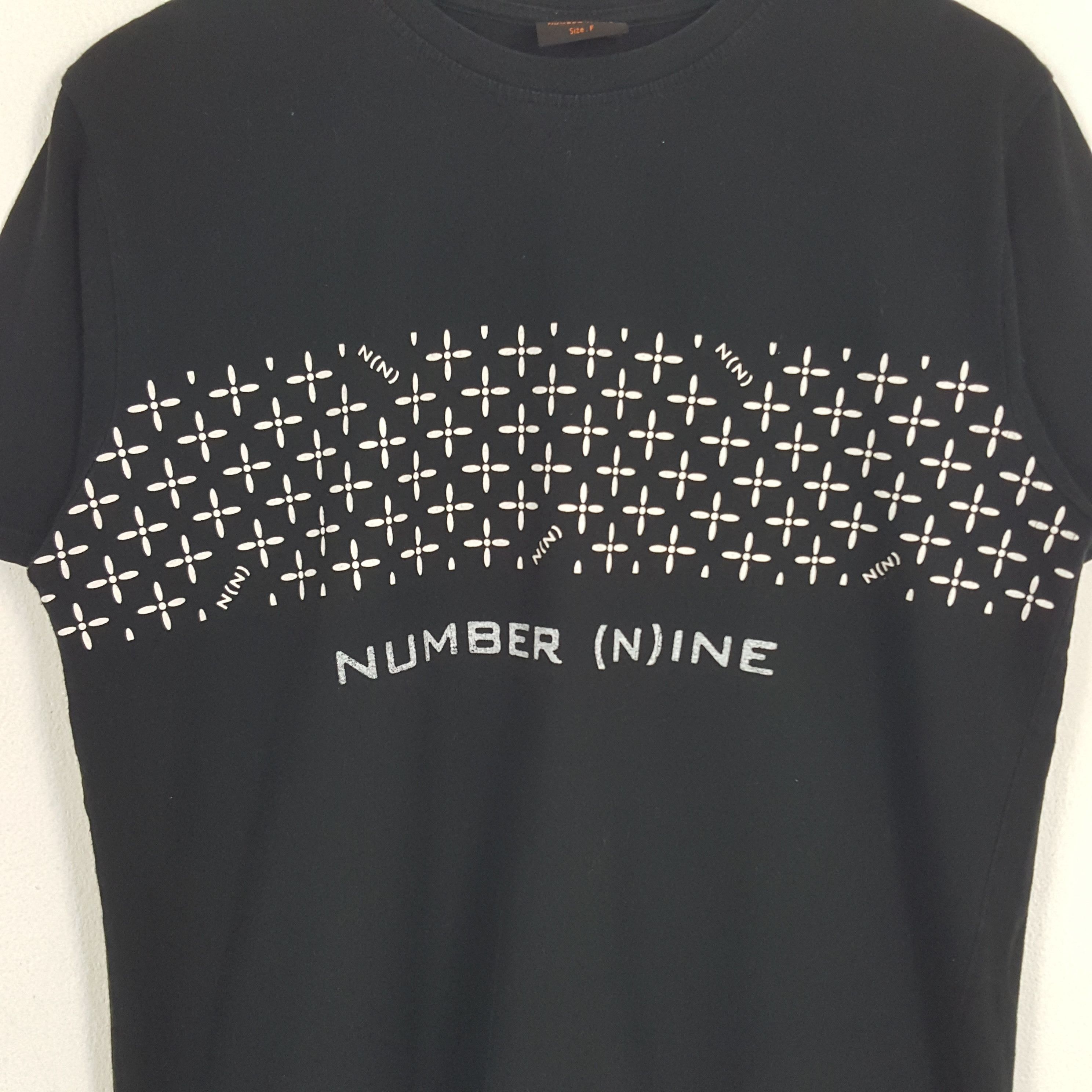 Japanese Brand × Number (N)ine × Vintage Vintage Marlboro x Number Nine Custom Spell Out Logo Tshirt Size US L / EU 52-54 / 3 - 2 Thumbnail
