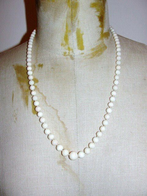 Designer Art Deco Angel Skin Coral Bead Necklace Size ONE SIZE - 2 Thumbnail