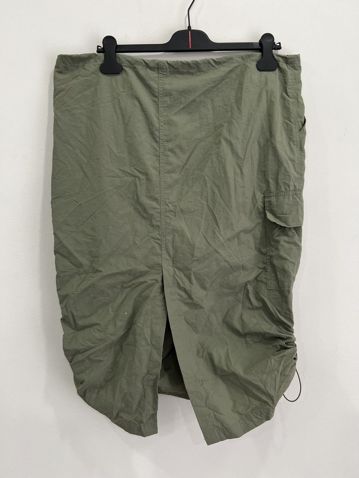 Vintage Vintage Womens Nylon Skirt Y2K olive Size 34" / US 12 / IT 48 - 2 Thumbnail