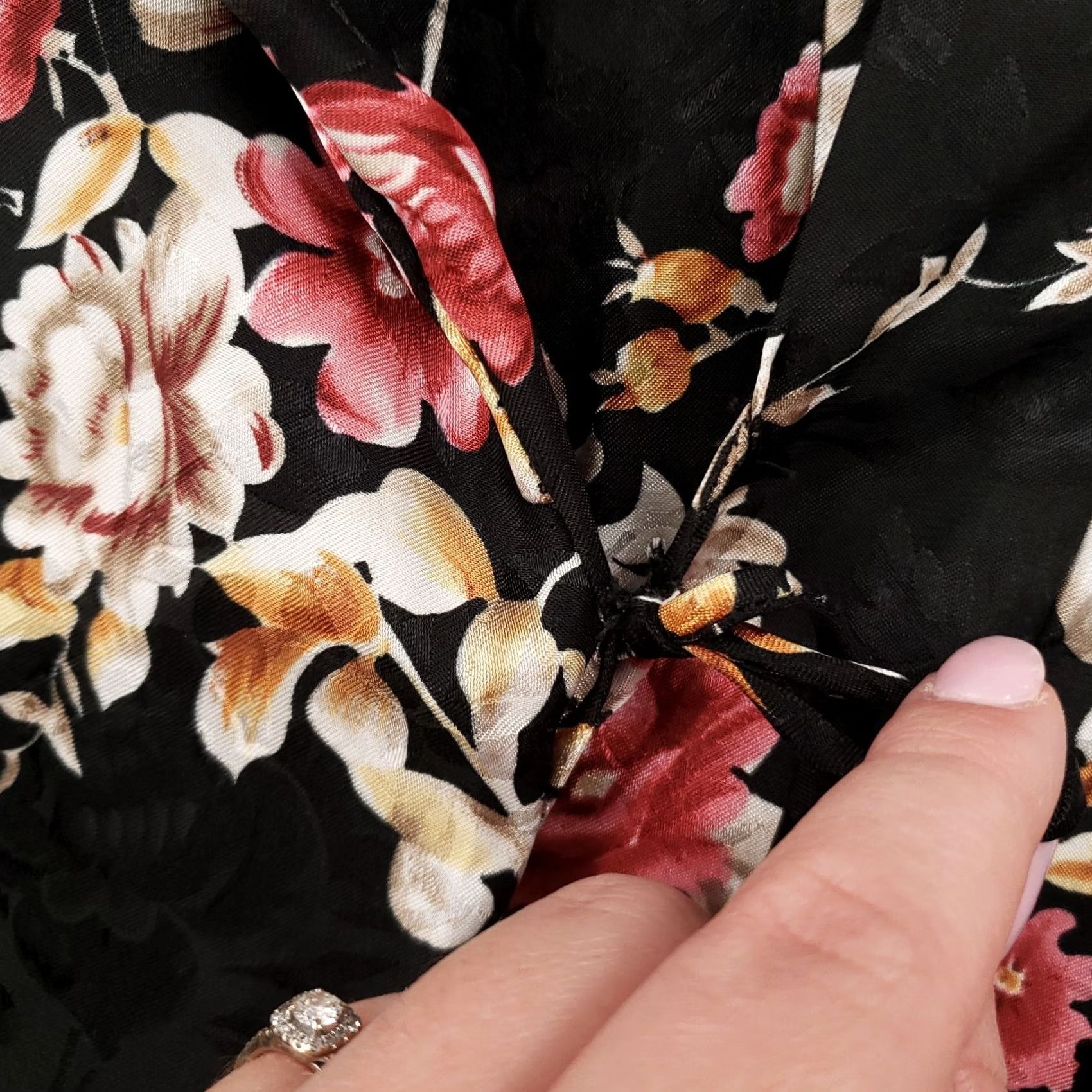 Vintage VINTAGE LA Intimates Robe Womens XL Black Floral Kimono Waist Tie Long Sleeve Size XL / US 12-14 / IT 48-50 - 5 Thumbnail