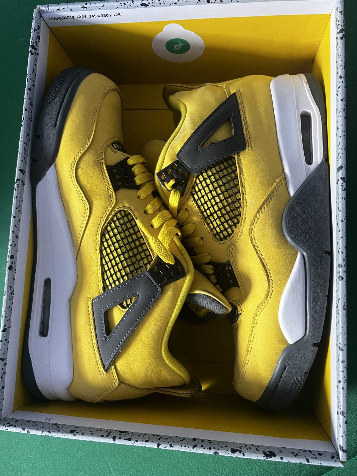 Jordan Brand Jordan 4 Lightning Size US 10.5 / EU 43-44 - 5 Thumbnail