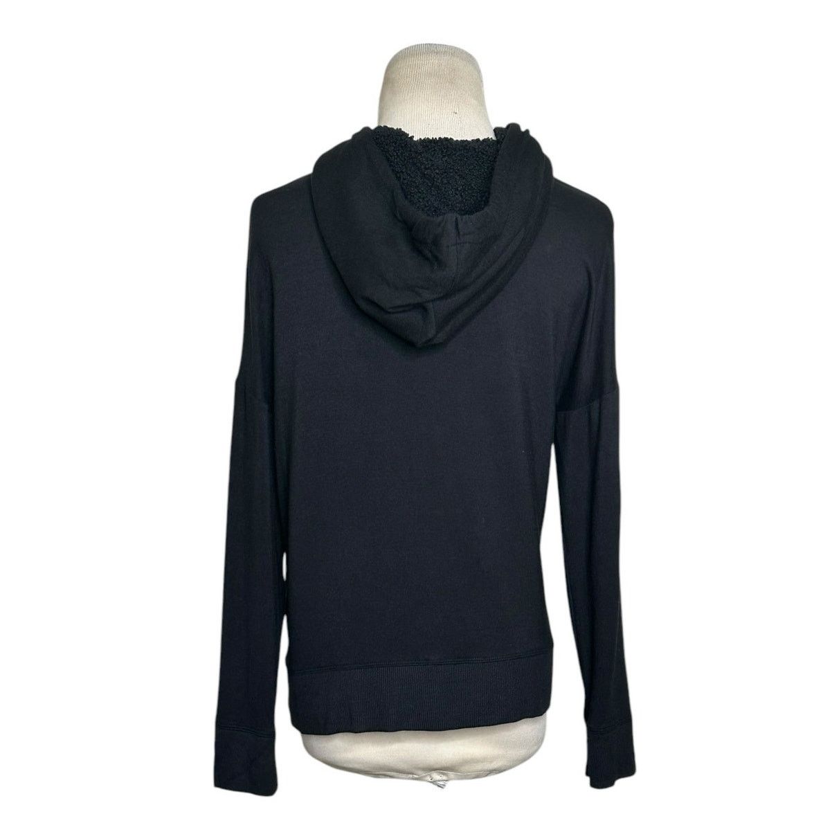Victoria's Secret Victoria's Secret black sherpa hoodie sweatshirt size XS Size XS / US 0-2 / IT 36-38 - 11 Thumbnail