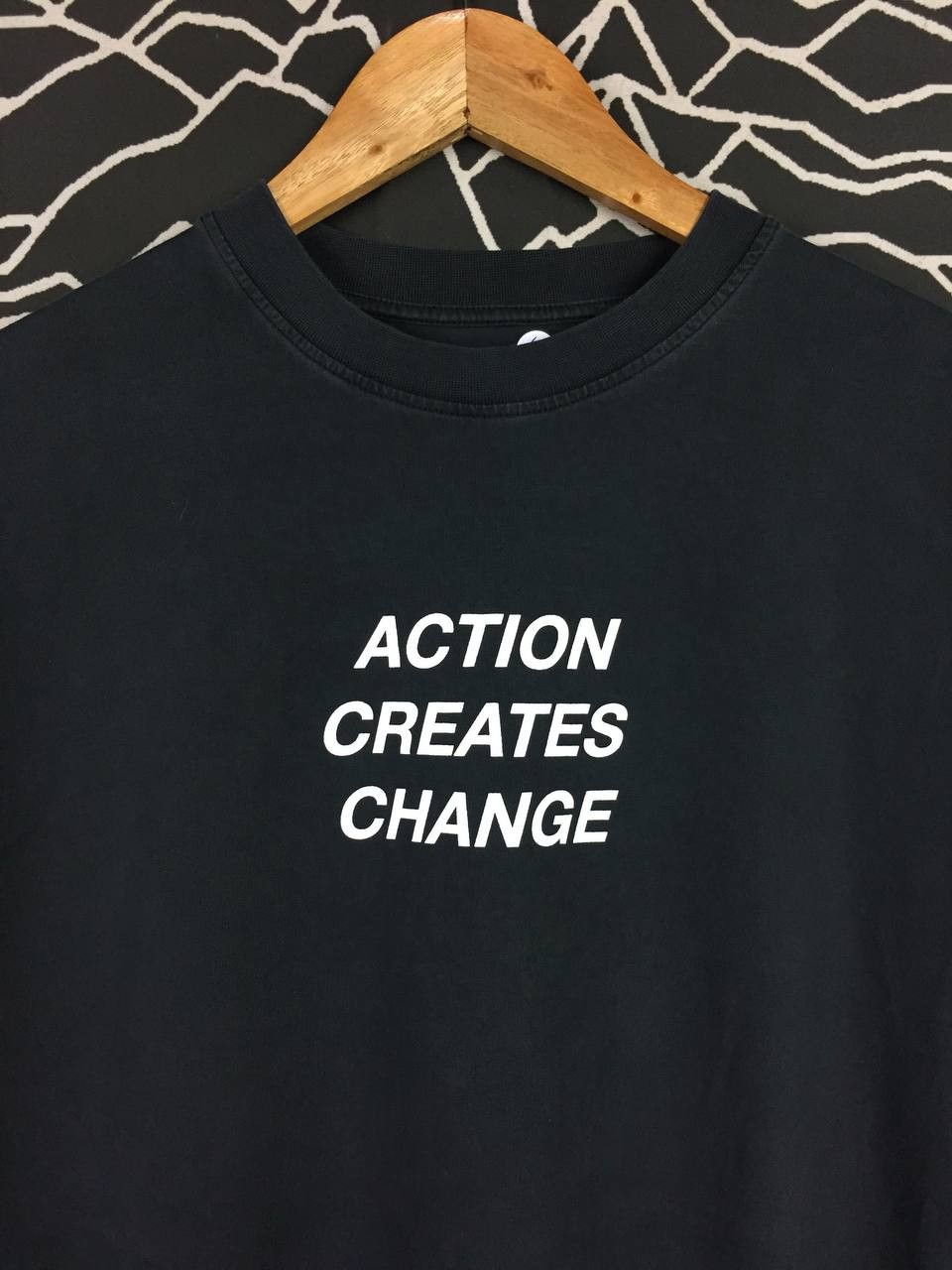 Vintage Action Creates Change All Power To The People Tee Size US S / EU 44-46 / 1 - 5 Thumbnail