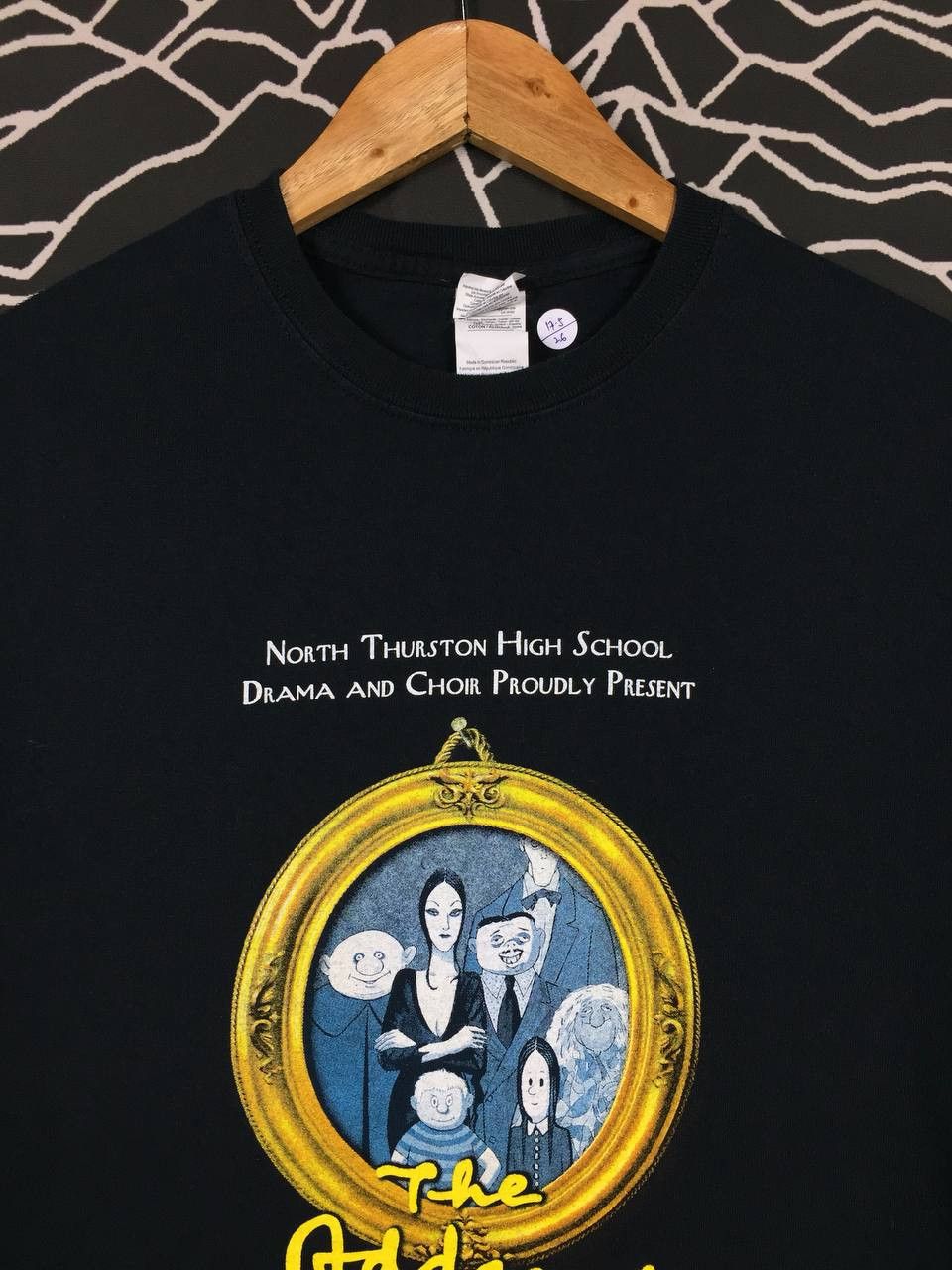 Expert Horror The Addams Family Broadway Musical Theatre Black Tee Size S Size US S / EU 44-46 / 1 - 3 Thumbnail