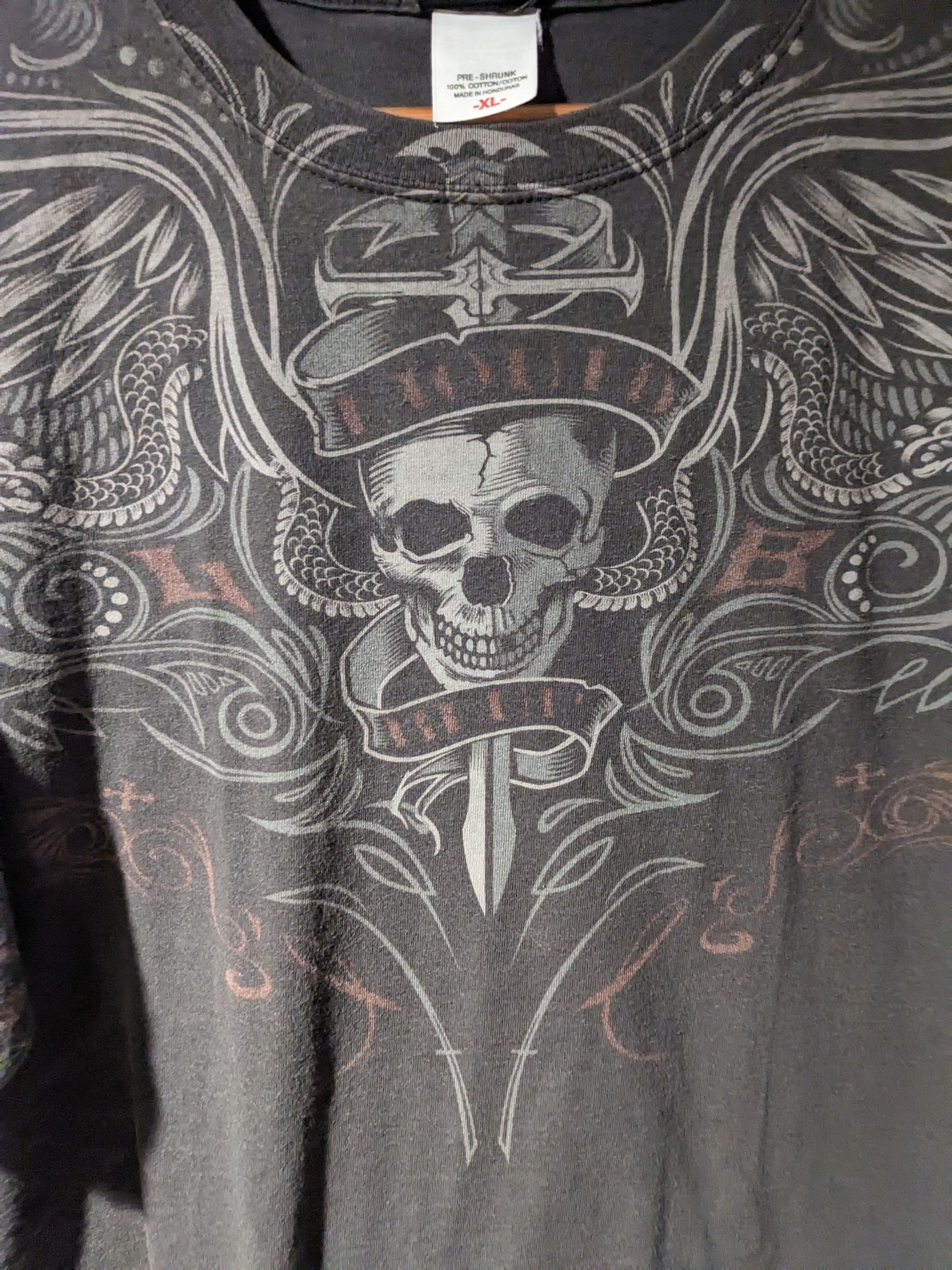 Liquid Blue × Vintage Vintage Y2K Liquid Blue Skull & Sword Tribal Gothic T-Shirt Size US XL / EU 56 / 4 - 2 Thumbnail