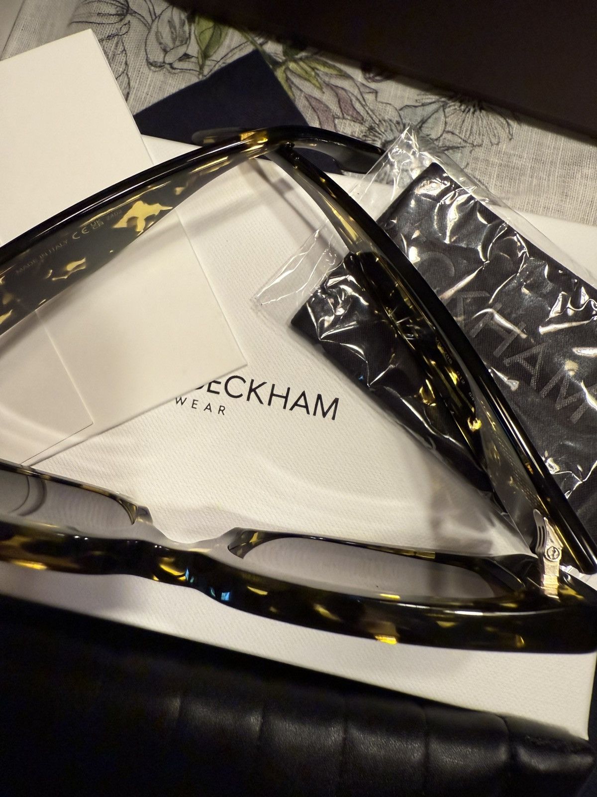 Victoria Beckham Victoria Beckham Tortoise Sunglasses Size ONE SIZE - 3 Thumbnail