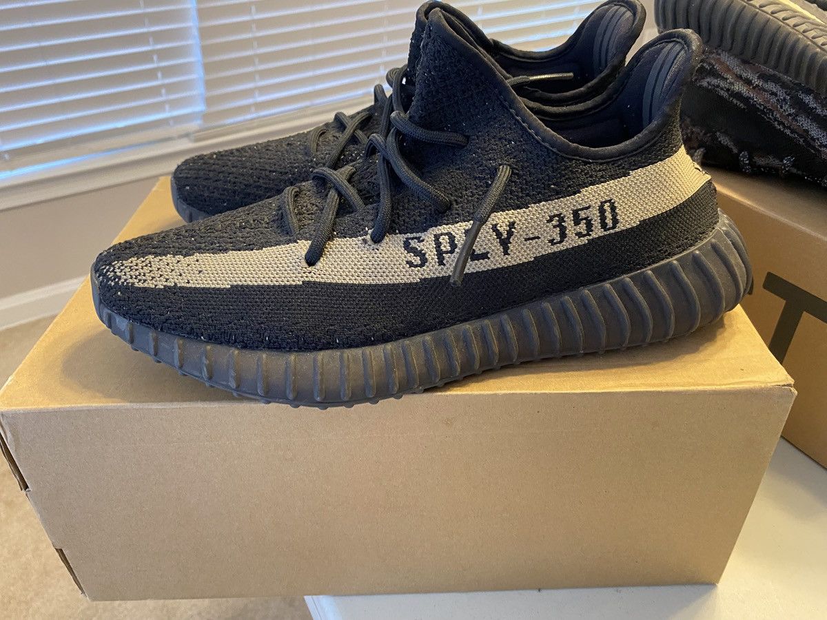 Yeezy Yeezy 350 Olive Size US 10 / EU 43 - 3 Thumbnail
