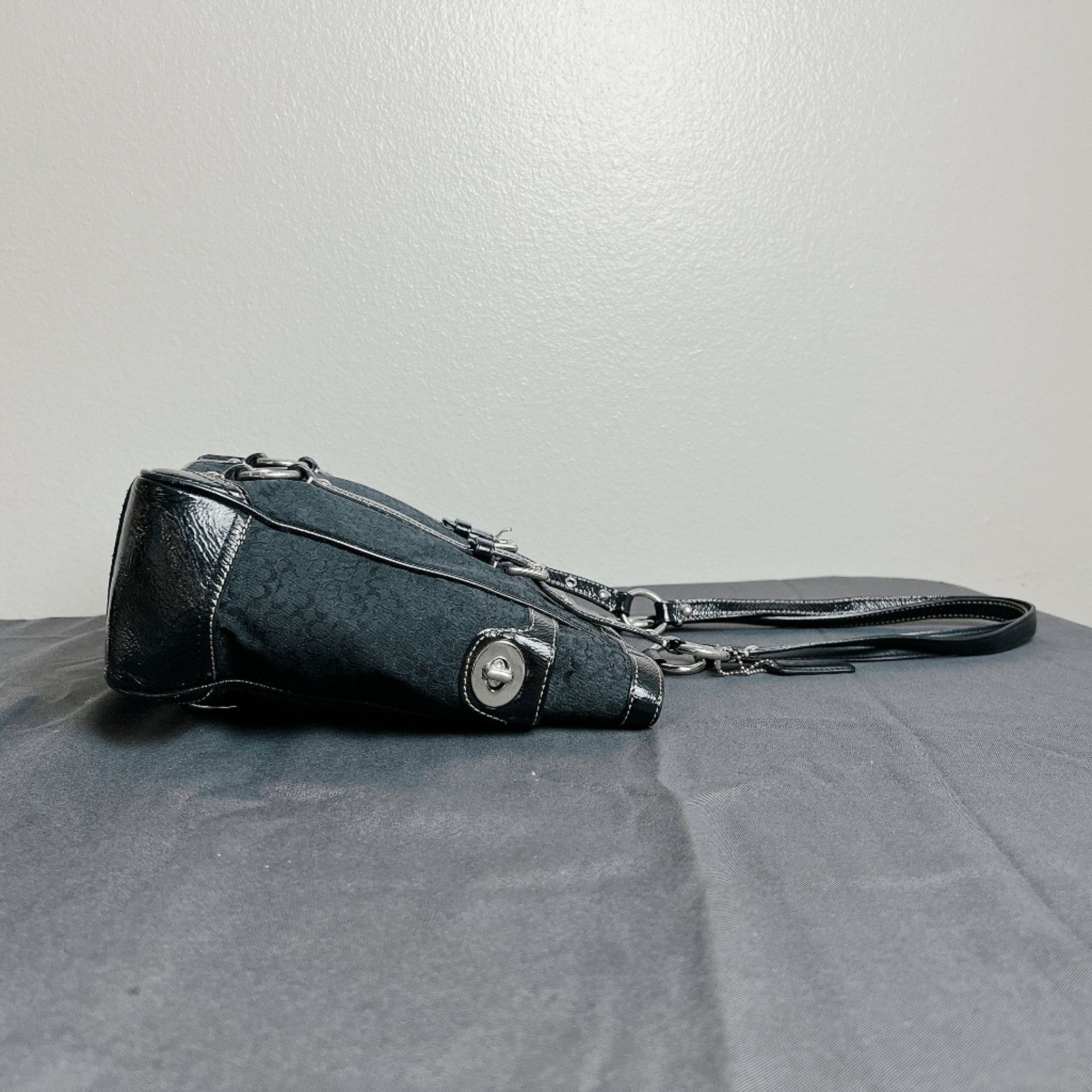 Coach Coach Vintage Signature Patent Leather Gallery Tote Bag Size ONE SIZE - 10 Thumbnail