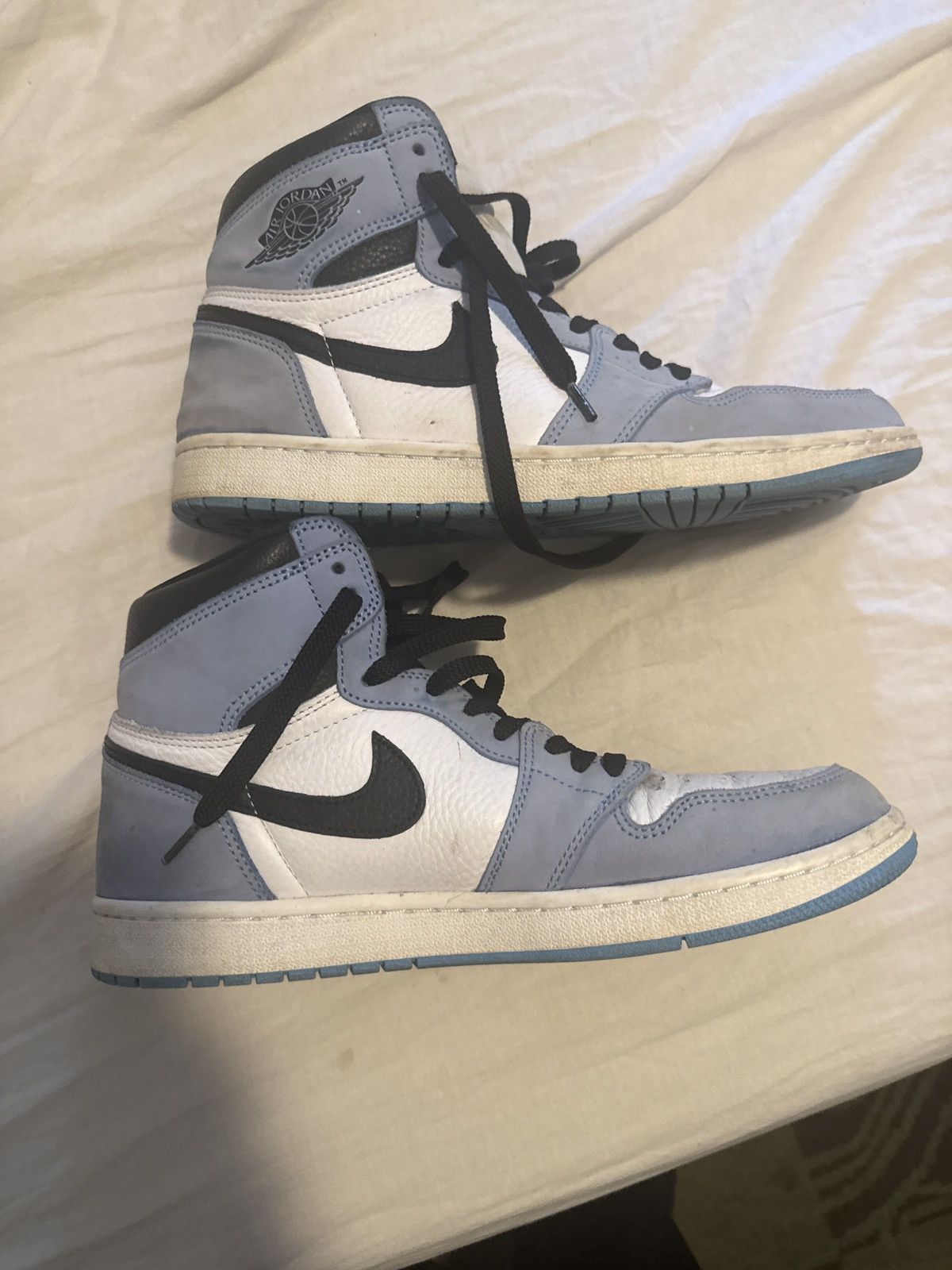 Jordan Brand Jordan 1 High Retro University Blue Size US 10.5 / EU 43-44 - 7 Thumbnail