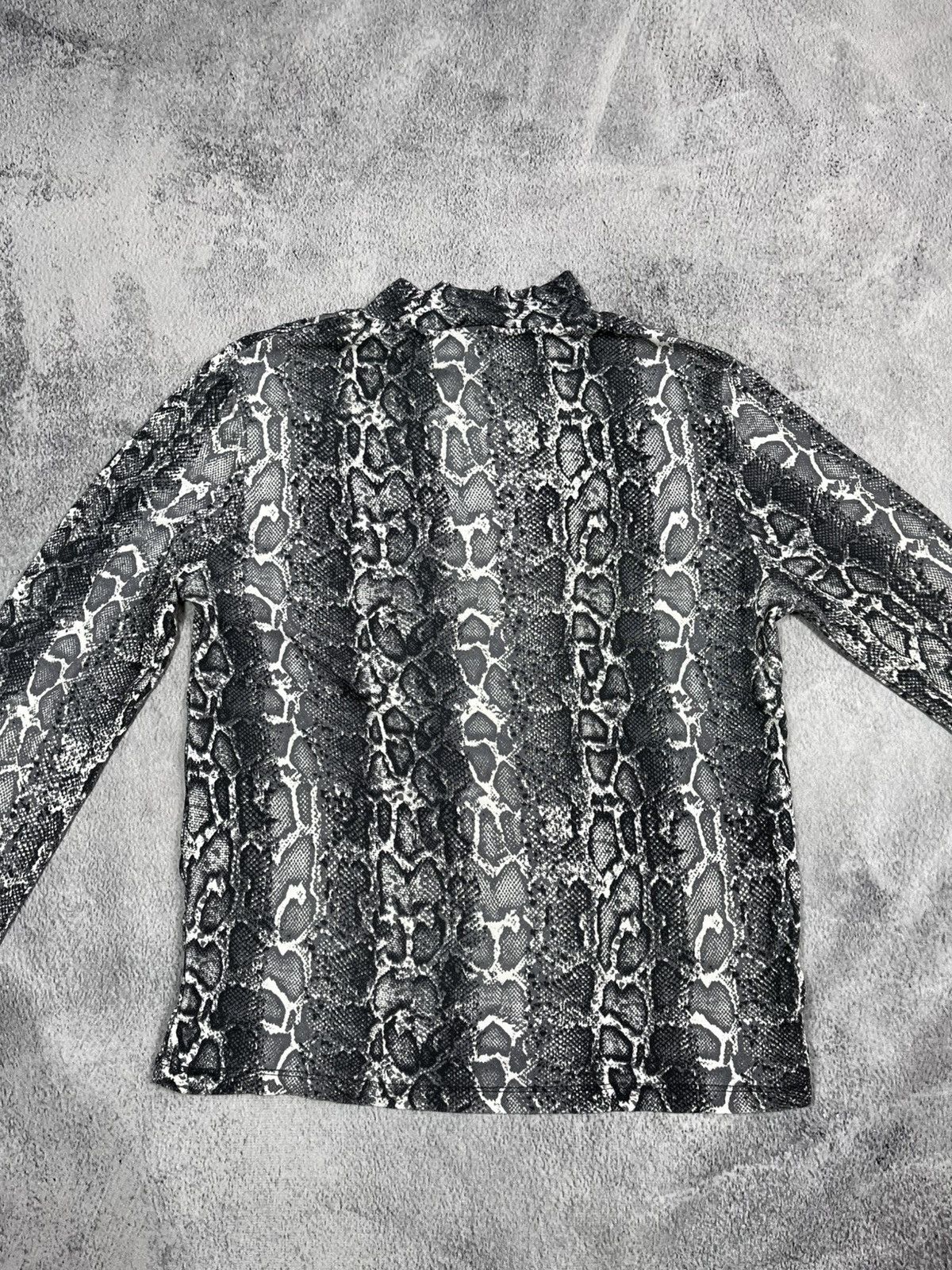 Other Vintage Y2K Japanese crocodile longsleeve turtleneck 2000s Size M / US 6-8 / IT 42-44 - 6 Thumbnail