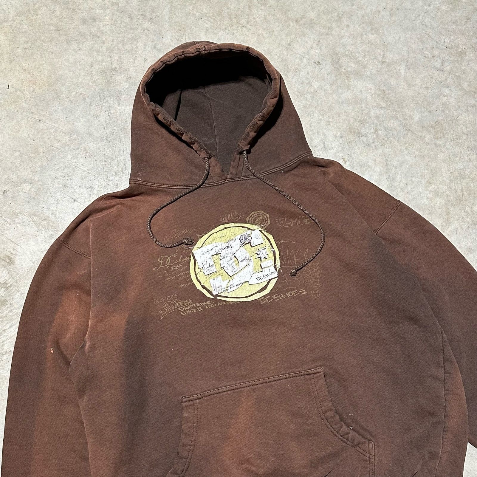 DC Vintage Y2K Brown DC Hoodie size Medium in Men Size US M / EU 48-50 / 2 - 3 Thumbnail