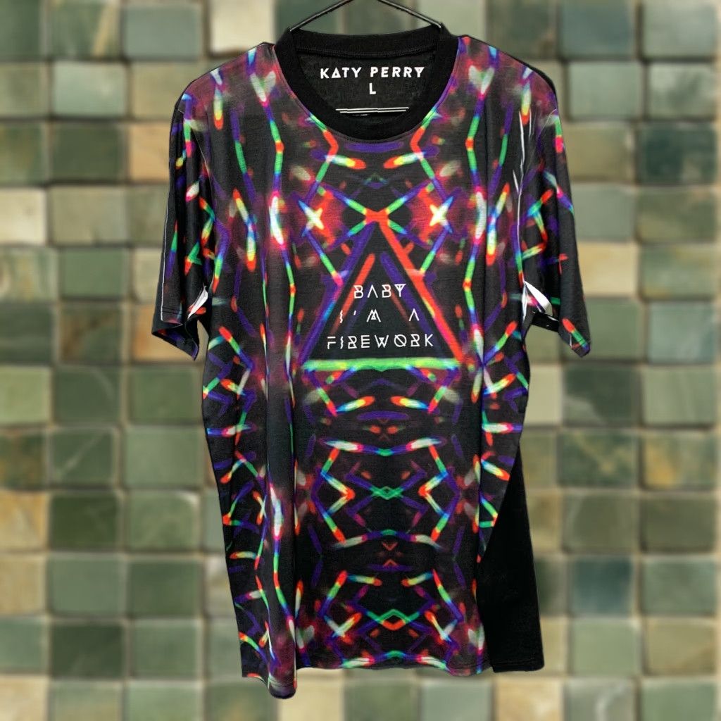 Sperry Katy Perry I'm A Firework T-Shirt Unisex Adults Short Sleeve Crew Neck Black Size L XS? Size US L / EU 52-54 / 3 - 1 Thumbnail