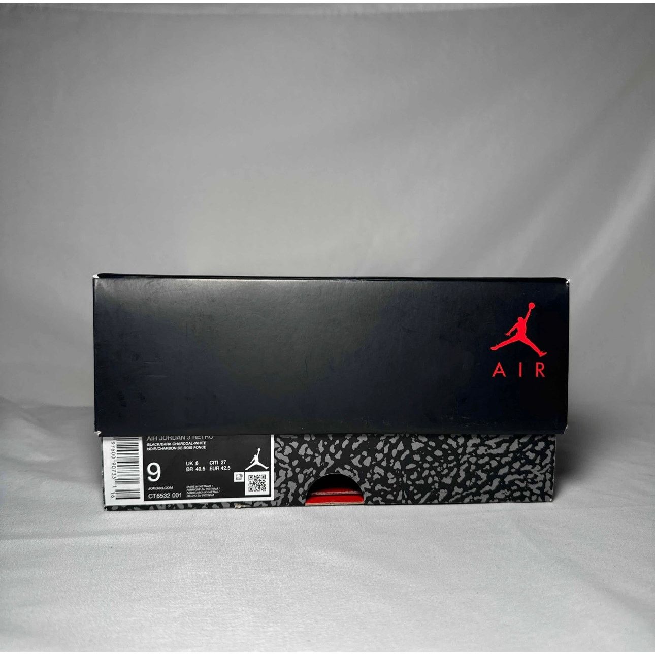 Jordan Brand × Nike Size 9 - Nike Air Jordan 3 Retro Black Cat 2025 Men's Shoes Size US 9 / EU 42 - 9 Thumbnail