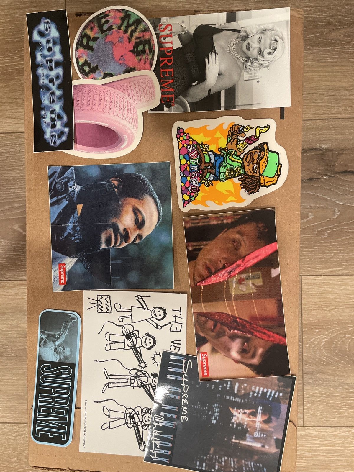 Supreme Supreme Sticker Lot Size ONE SIZE - 1 Preview