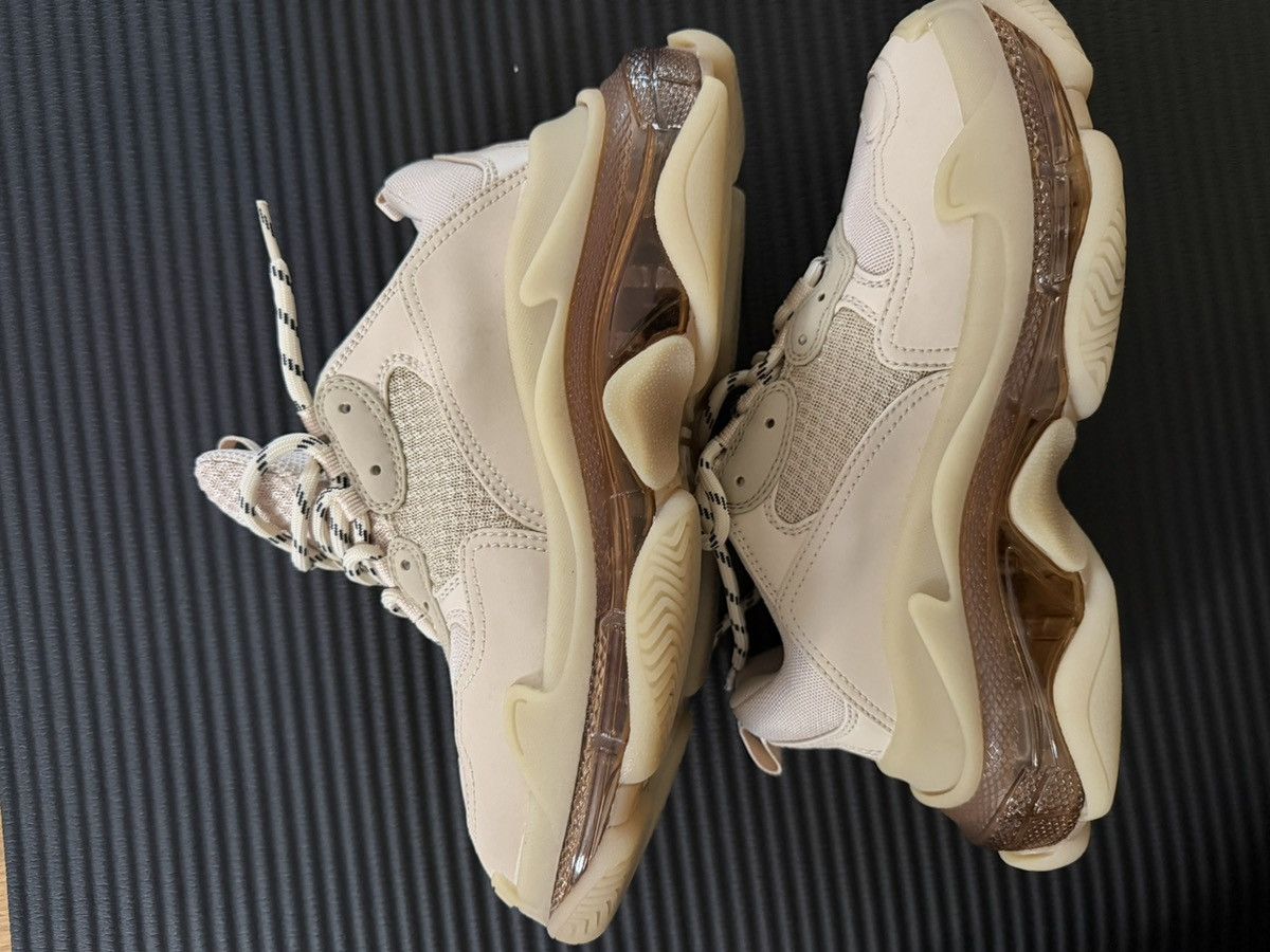 Balenciaga Triple S Beige Size US 8 / IT 38 - 3 Thumbnail