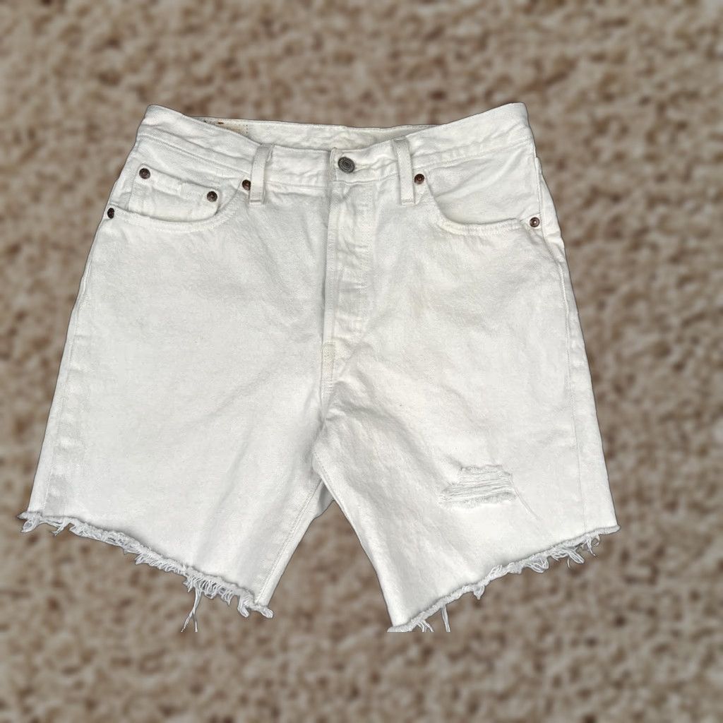 Levi's Levi's 501 Button-Fly Denim Shorts Bermuda Mens 29 White Distressed Pockets 5-Pocket Raw Hem Backyard Beach Casual Size US 29 - 1 Thumbnail