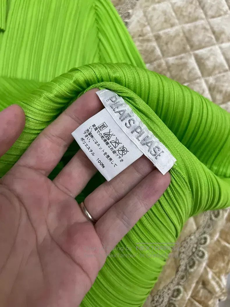 Issey Miyake Issey Miyake Chinese Frog Closure Fruit Green Short Sleeve Size L / US 10 / IT 46 - 3 Thumbnail