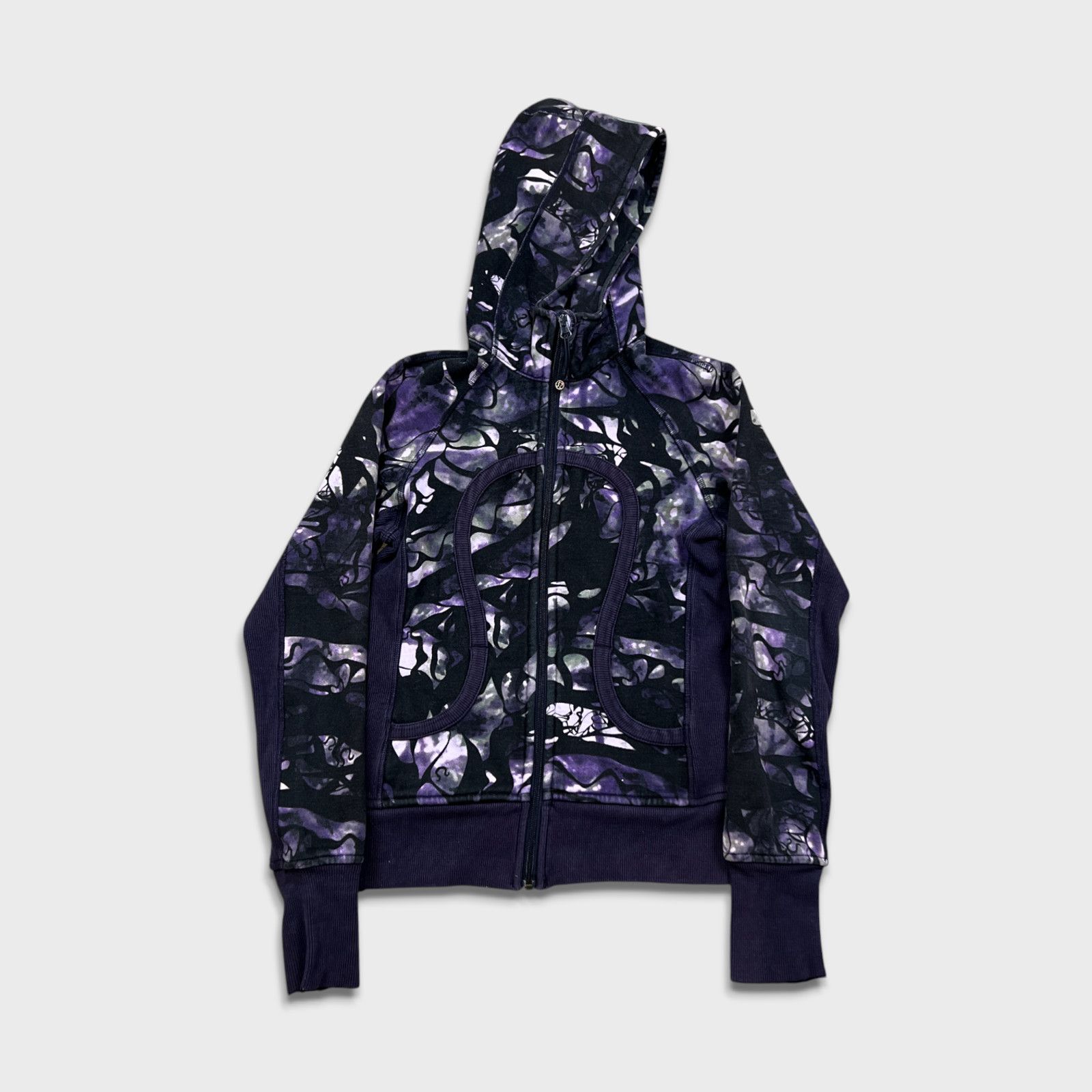 Lululemon Lululemon Scuba Hoodie sz 4 AOP Zip Sports Hooded Sweatshirt Size S / US 4 / IT 40 - 1 Thumbnail