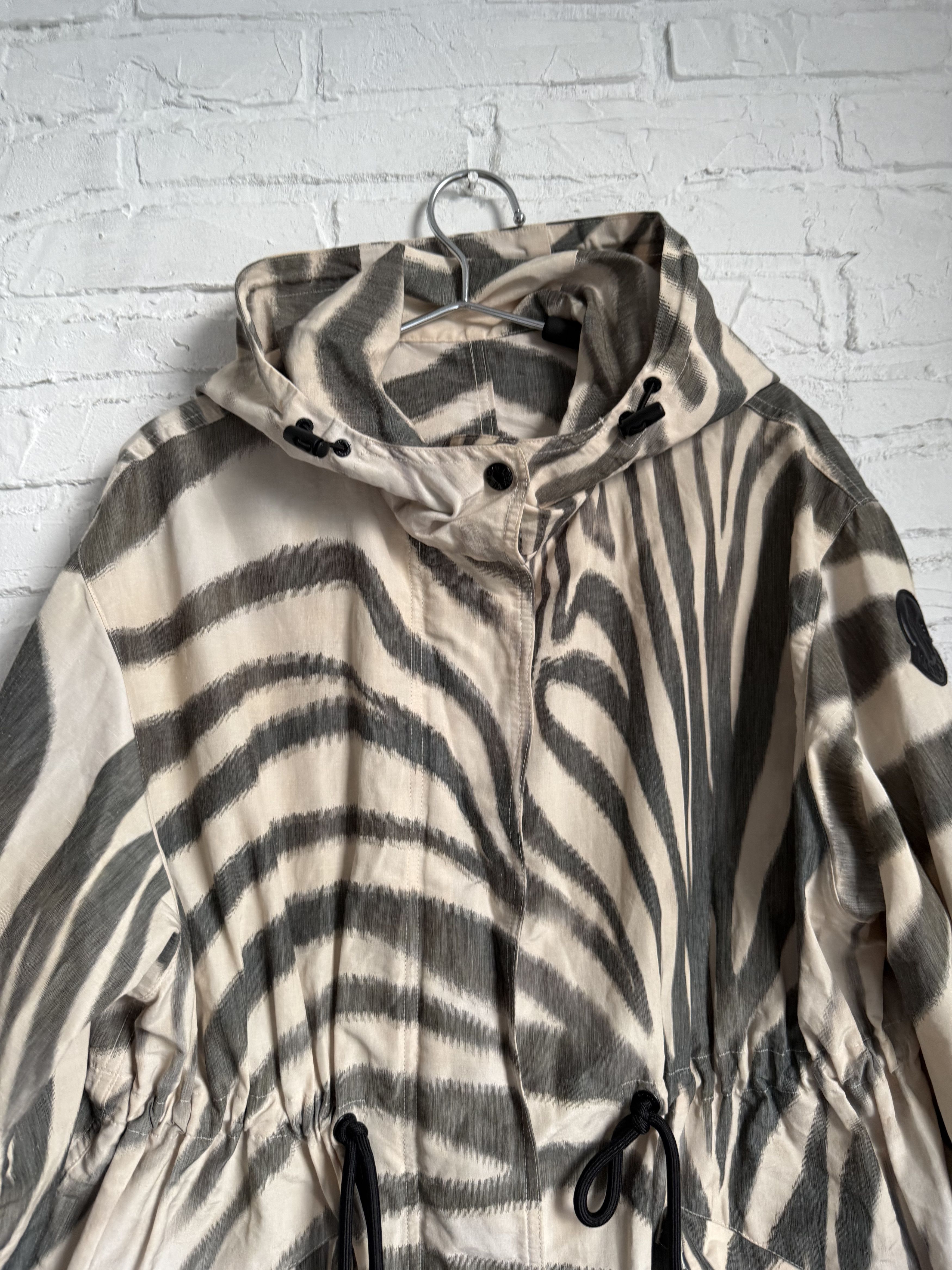 Moncler Moncler Achird Zebra Print linen blend Parka Coat Size ONE SIZE - 19 Thumbnail