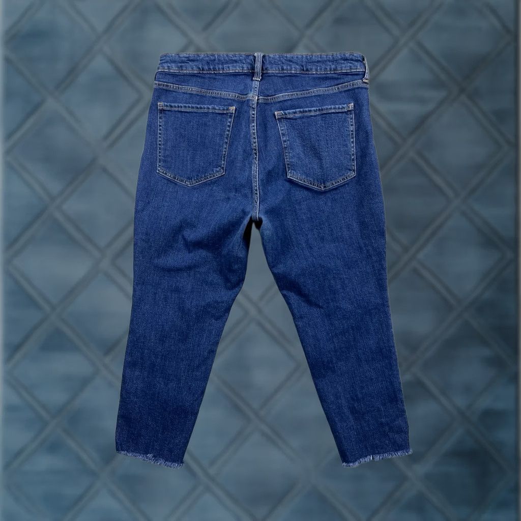 Old Navy Old Navy Womens Slim Jeans Straight Hi-Rise Med Denim 16P Blue Petite Slim Pockets 25in Inseam Womens Jeans Size 38" / US 16 / IT 52 - 1 Thumbnail