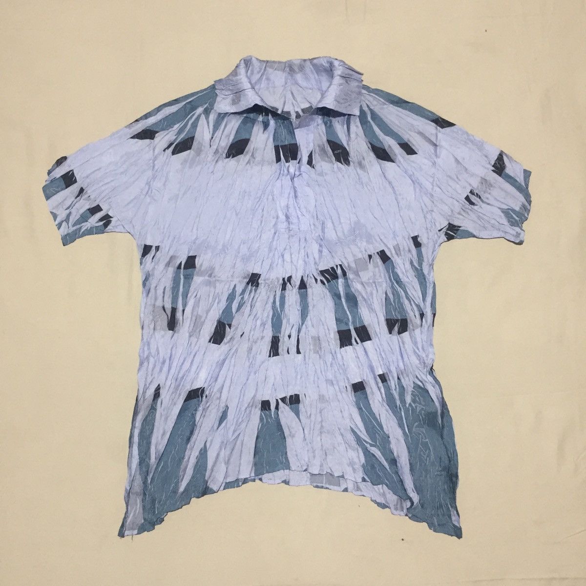 Pleats Please Issey Miyake PLEATS PLEASE ISSEY MIYAKE Short Sleeve Blouse Pleated Size M / US 6-8 / IT 42-44 - 1 Thumbnail