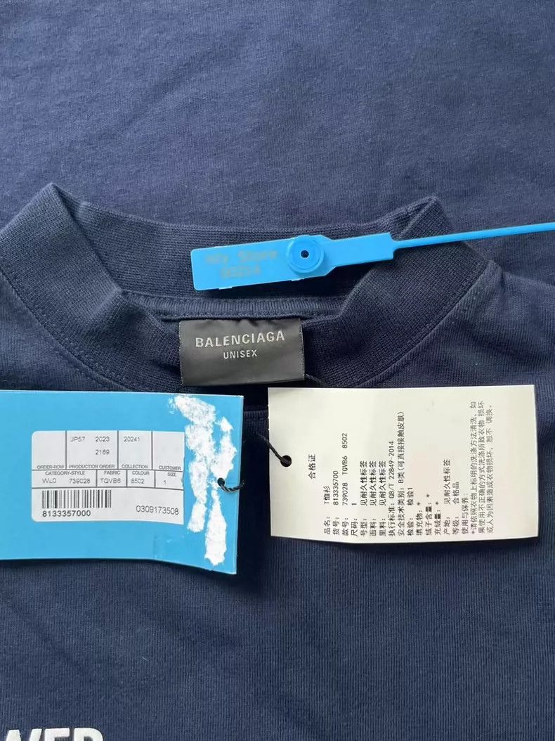 Balenciaga Balenciaga Letter Print Crewneck Regular Fit Short Sleeve Size US S / EU 44-46 / 1 - 5 Thumbnail