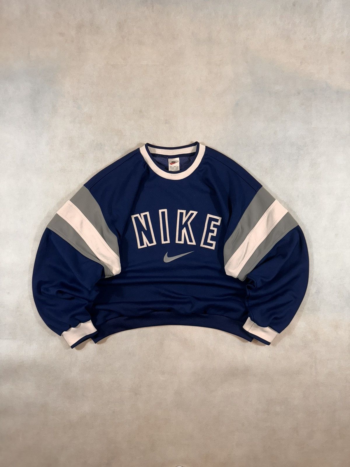 Nike × Vintage NIKE VINTAGE CENTER LOGO OVERSIZE BOXY SWEATSHIRT Size US L / EU 52-54 / 3 - 1 Thumbnail
