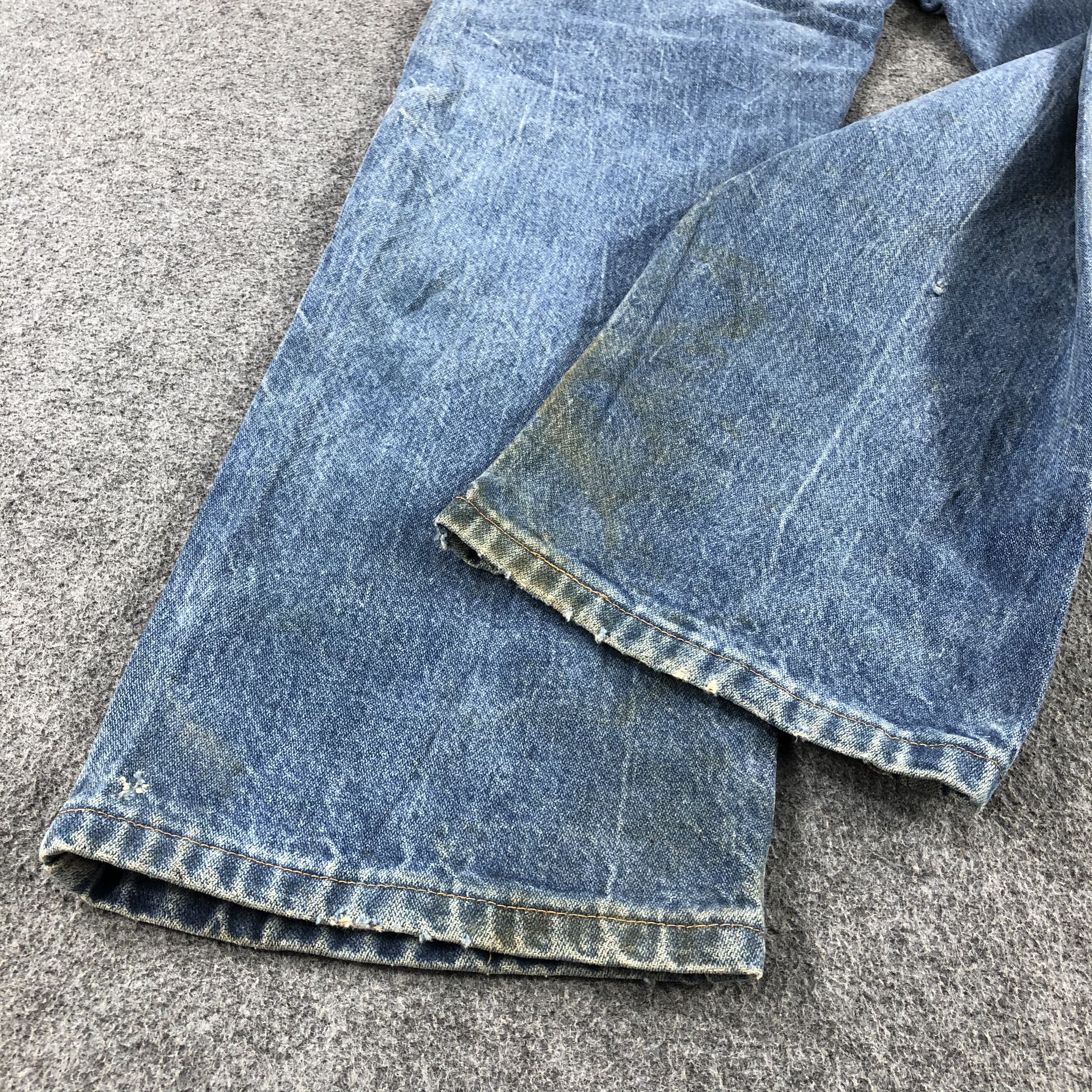 Wrangler Vintage Blue Wash Wrangler Jeans-J2279 Size US 33 - 6 Thumbnail