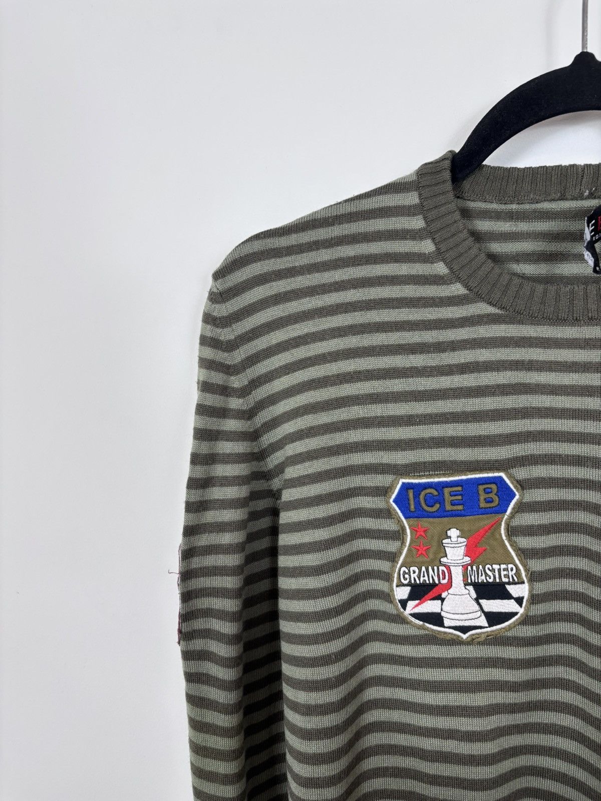 Iceberg Vintage Ice B Iceberg Men’s AirForce Khaki Wool Sweater Size US S / EU 44-46 / 1 - 5 Thumbnail