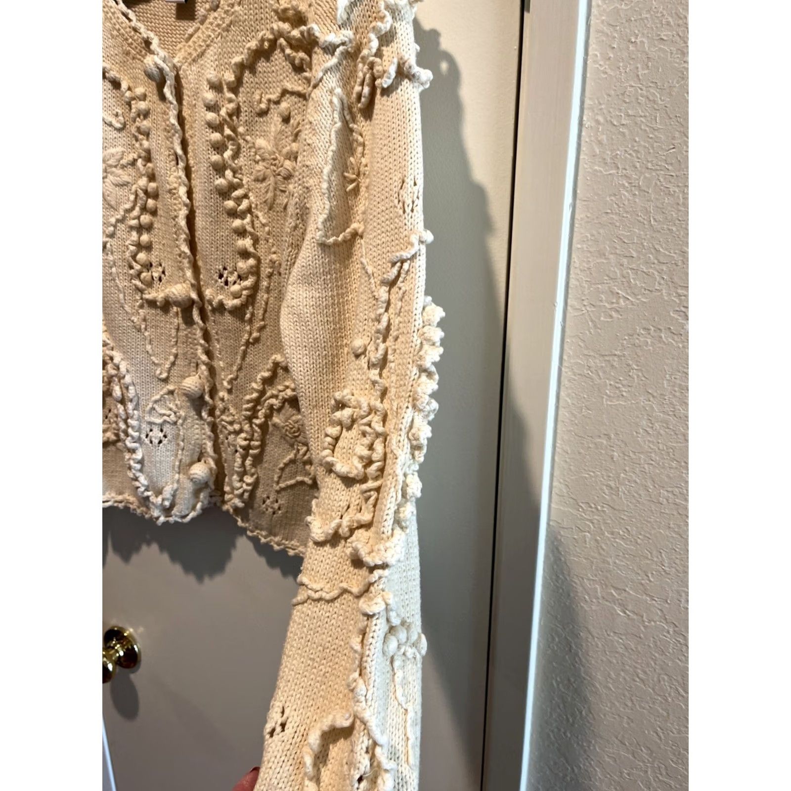 Vintage Michael Simon Cardigan Sweater Womens M/L Ivory Floral Ramie Cotton Embroidered Dainty in White, Women's — image 6 of 6