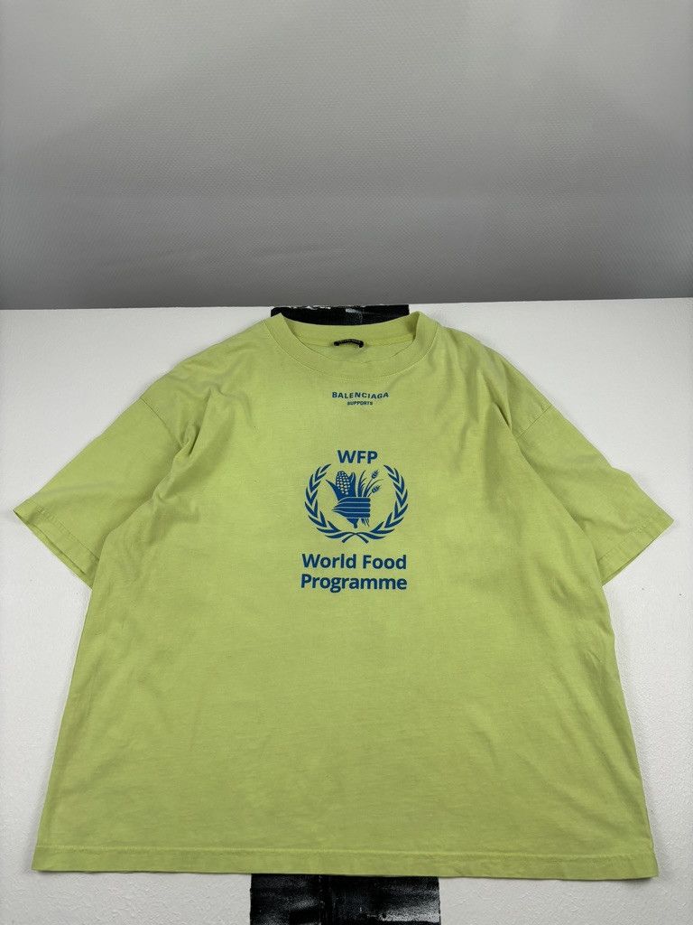 Balenciaga Kanye West World Food Programme Print Neon Oversize T-Shirt Size US L / EU 52-54 / 3 - 4 Thumbnail