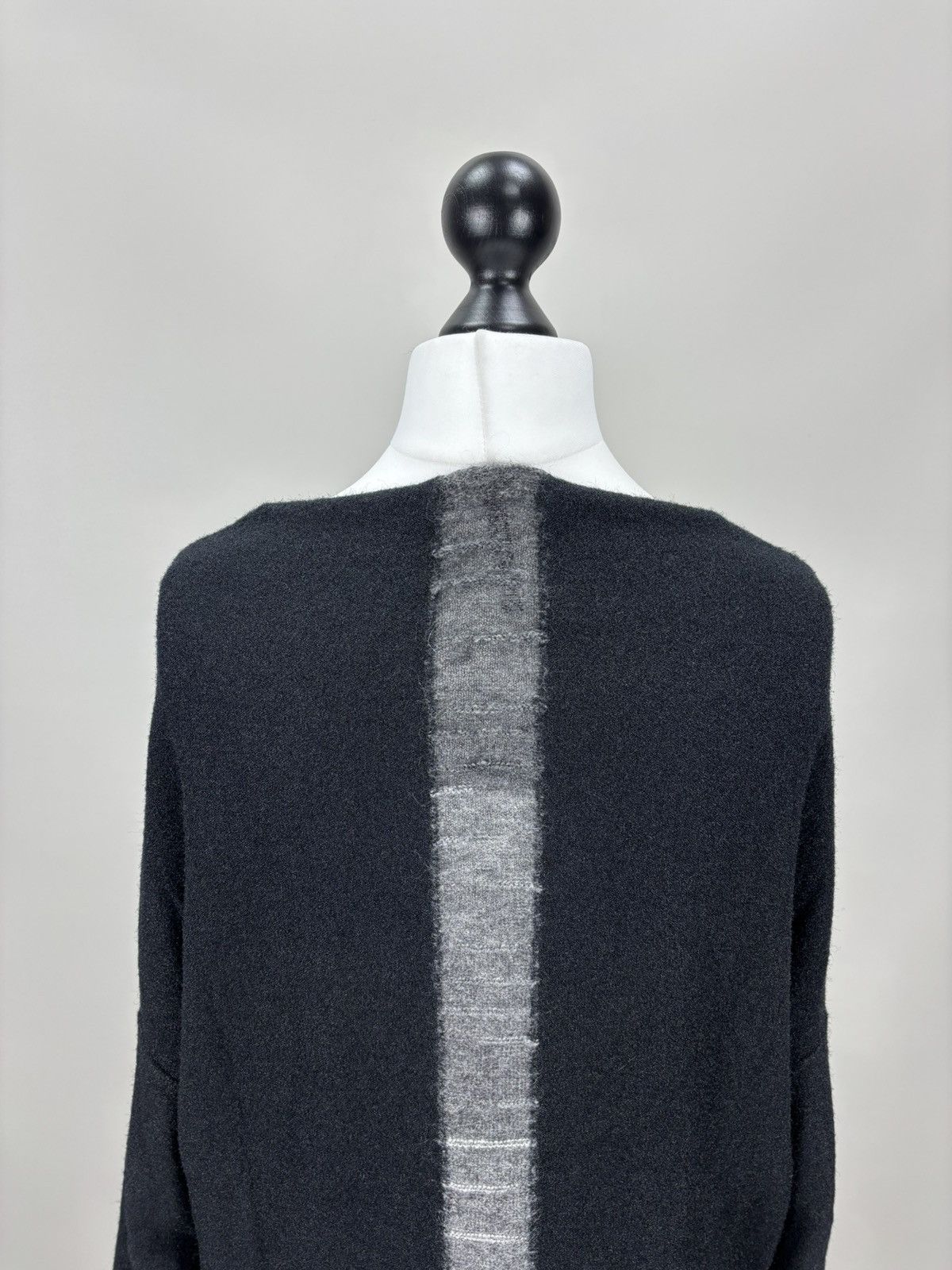 Sarah Pacini Womens sweater Sarah Pacini Size One Size Color Black Size ONE SIZE - 6 Thumbnail